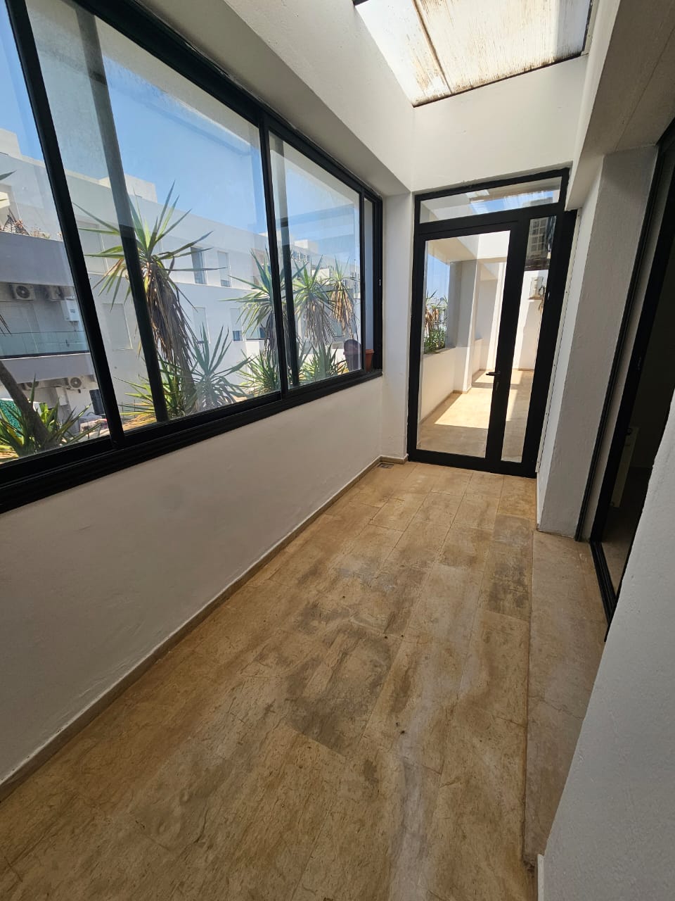 Ain Zaghouan&nbsp;Ain Zaghouan&nbsp;Location&nbsp;Appart. 3 pi�ces&nbsp;S plus trois bien orient� la nv soukra