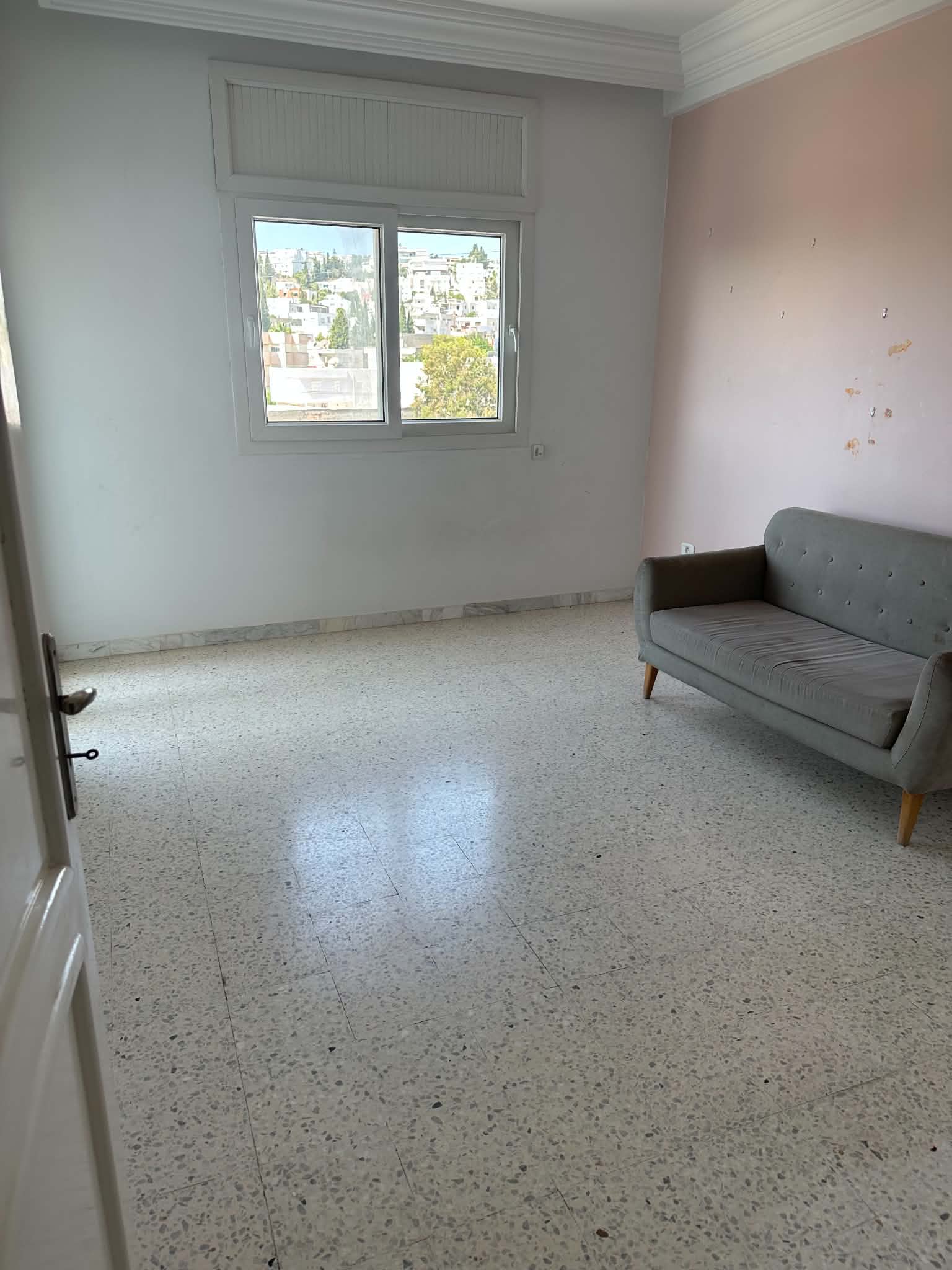 Ariana Ville&nbsp;Cite Ennasr 2&nbsp;Location&nbsp;Appart. 4 pi�ces&nbsp;Appartement s3 bon standing