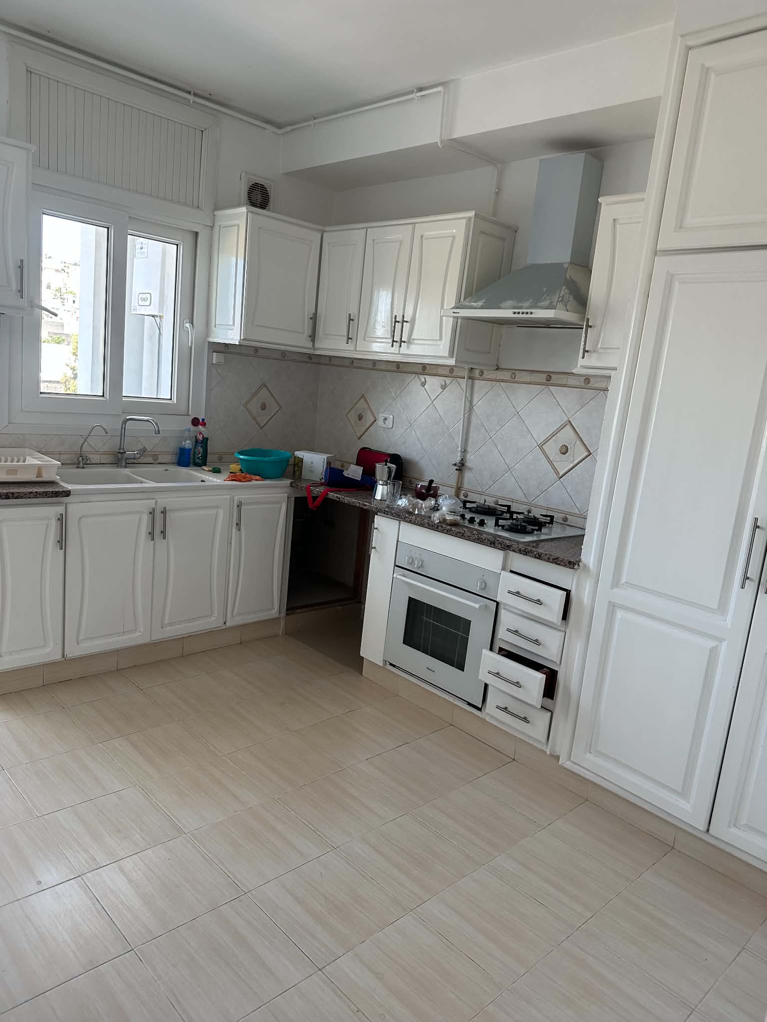 Ariana Ville&nbsp;Cite Ennasr 2&nbsp;Location&nbsp;Appart. 4 pi�ces&nbsp;Appartement s3 bon standing