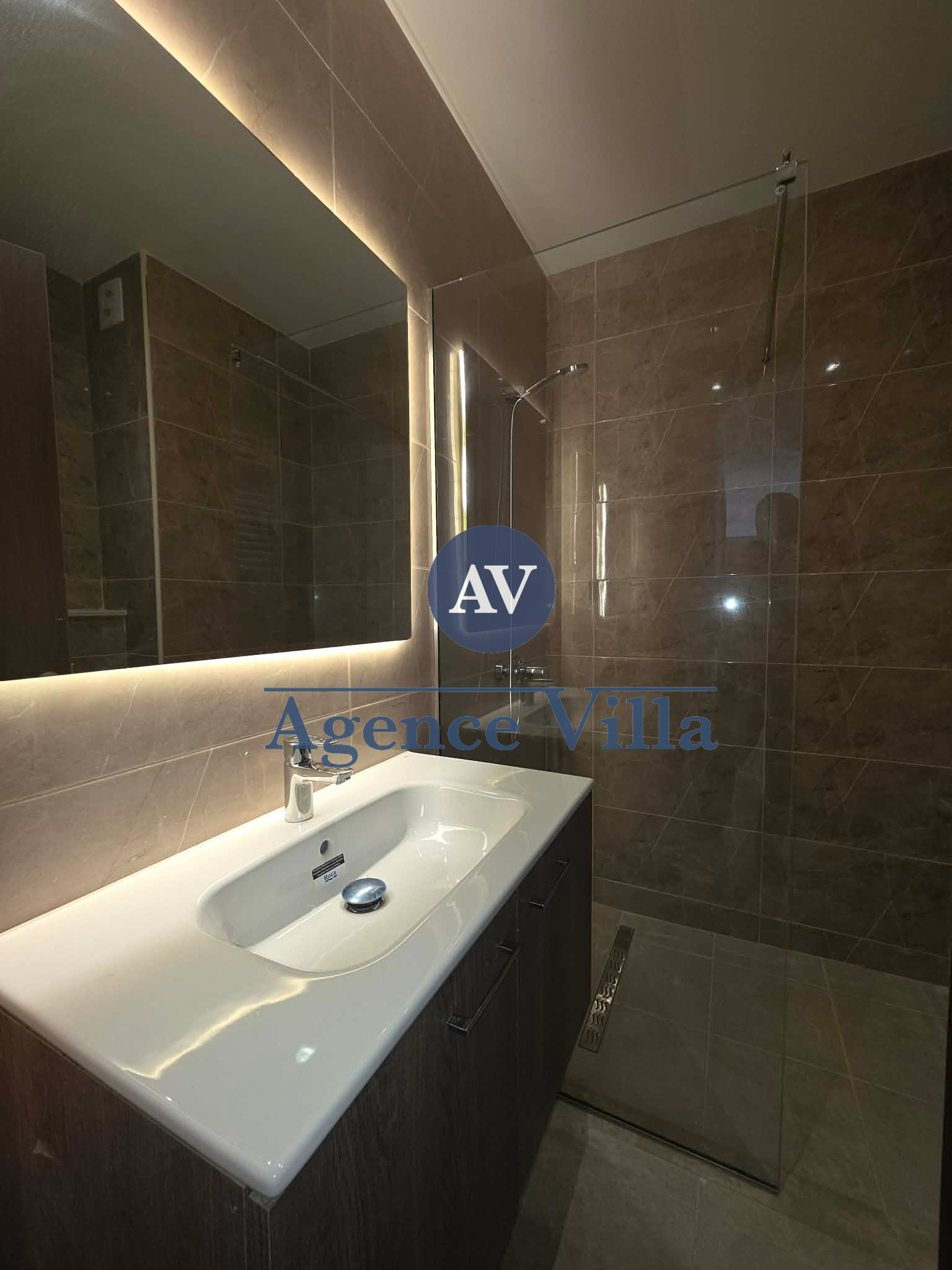 La Soukra&nbsp;La Soukra&nbsp;Location&nbsp;Appart. 2 pi�ces&nbsp;Appartement s1 avec jardin � la soukra