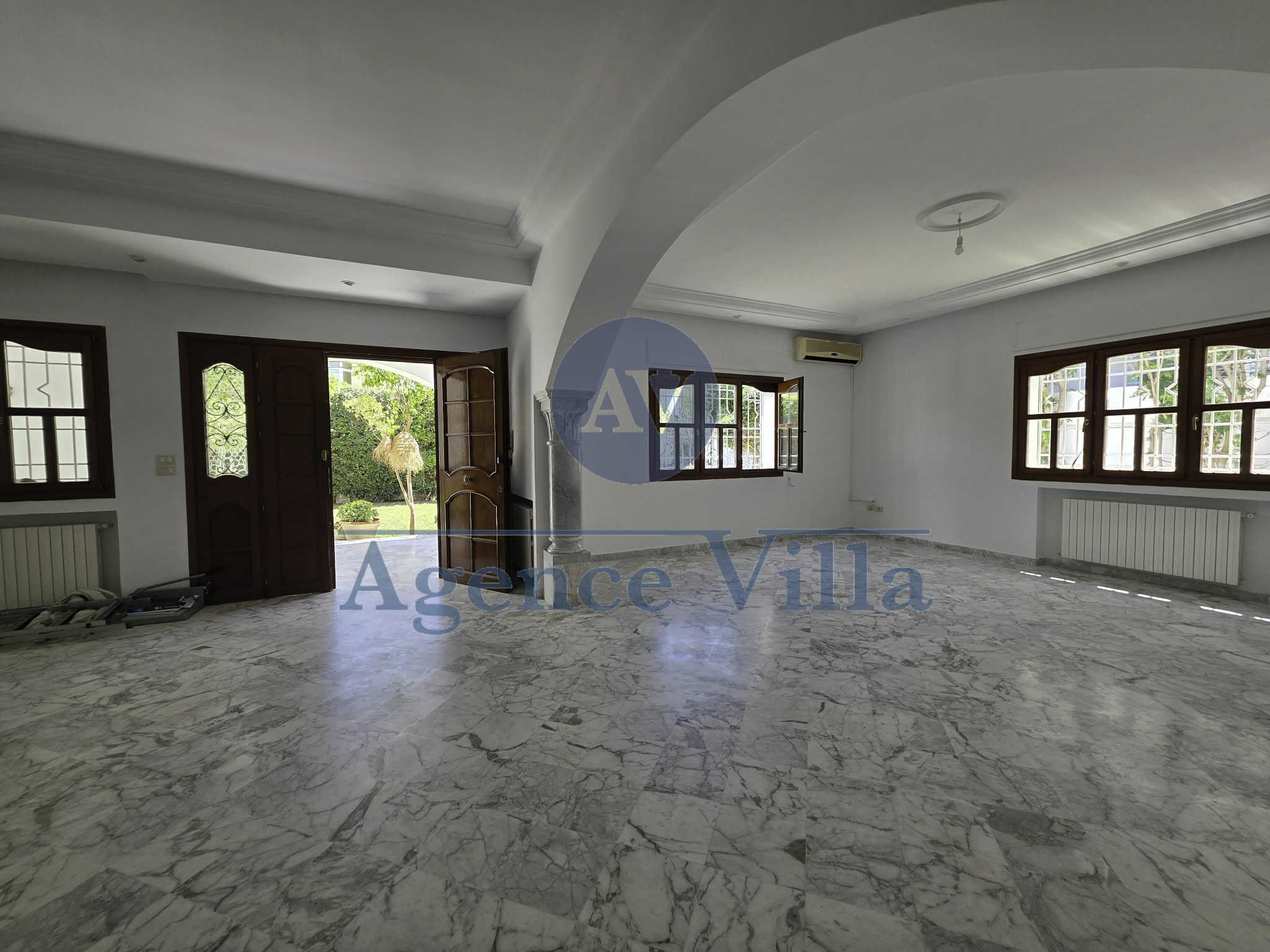 La Marsa&nbsp;Cite El Ahmadi&nbsp;Location&nbsp;Maisons&nbsp;Agr�able villa s4 � la marsa