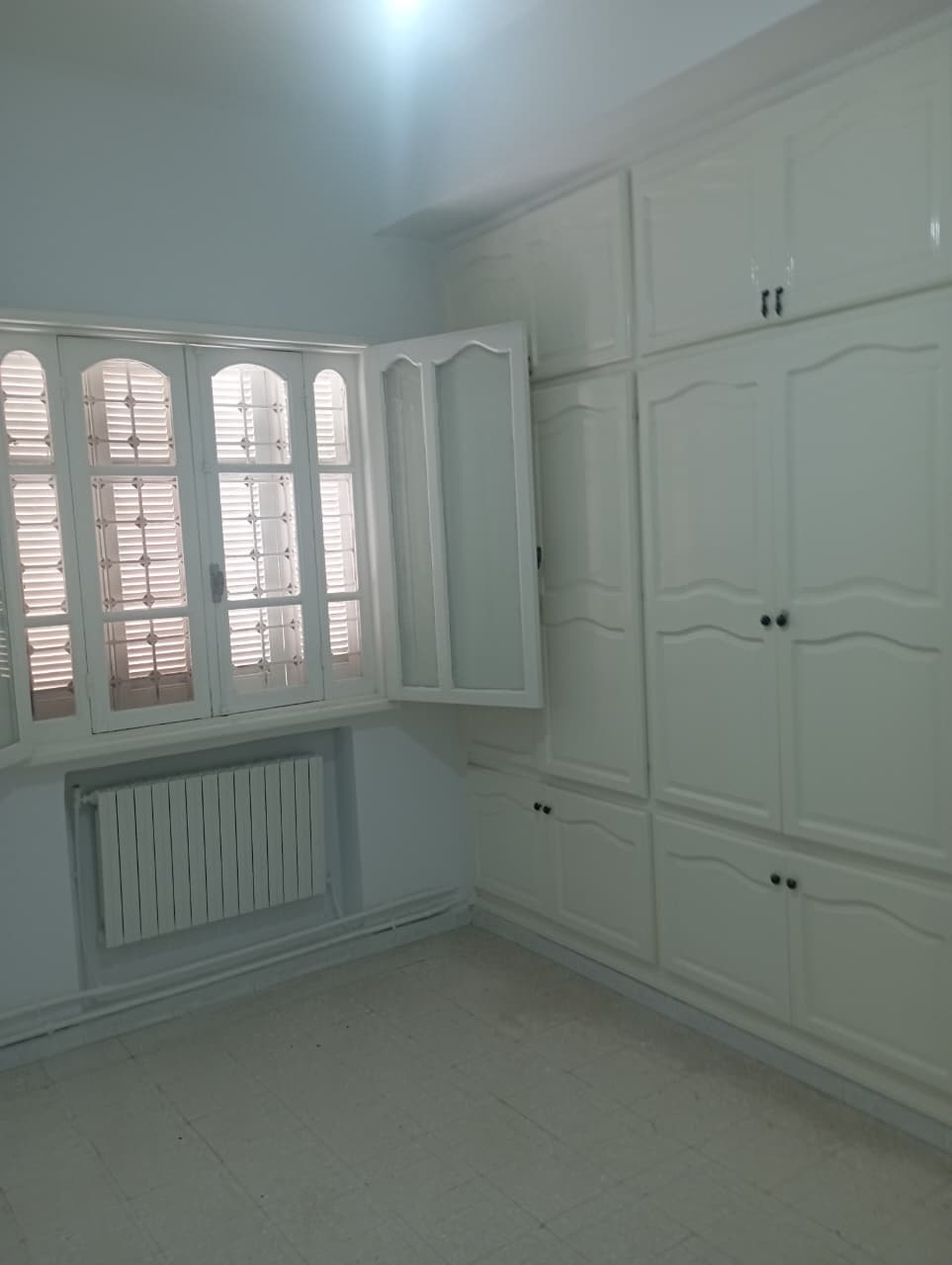 La Marsa&nbsp;El Aouina&nbsp;Location&nbsp;Appart. 3 pi�ces&nbsp;1er �tage villa s plus 3 face lac2