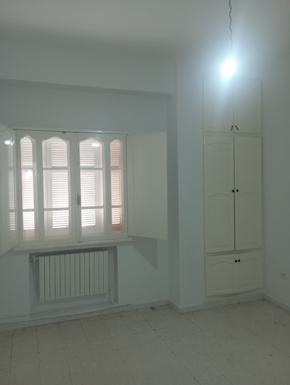 La Marsa&nbsp;El Aouina&nbsp;Location&nbsp;Appart. 3 pi�ces&nbsp;1er �tage villa s plus 3 face lac2
