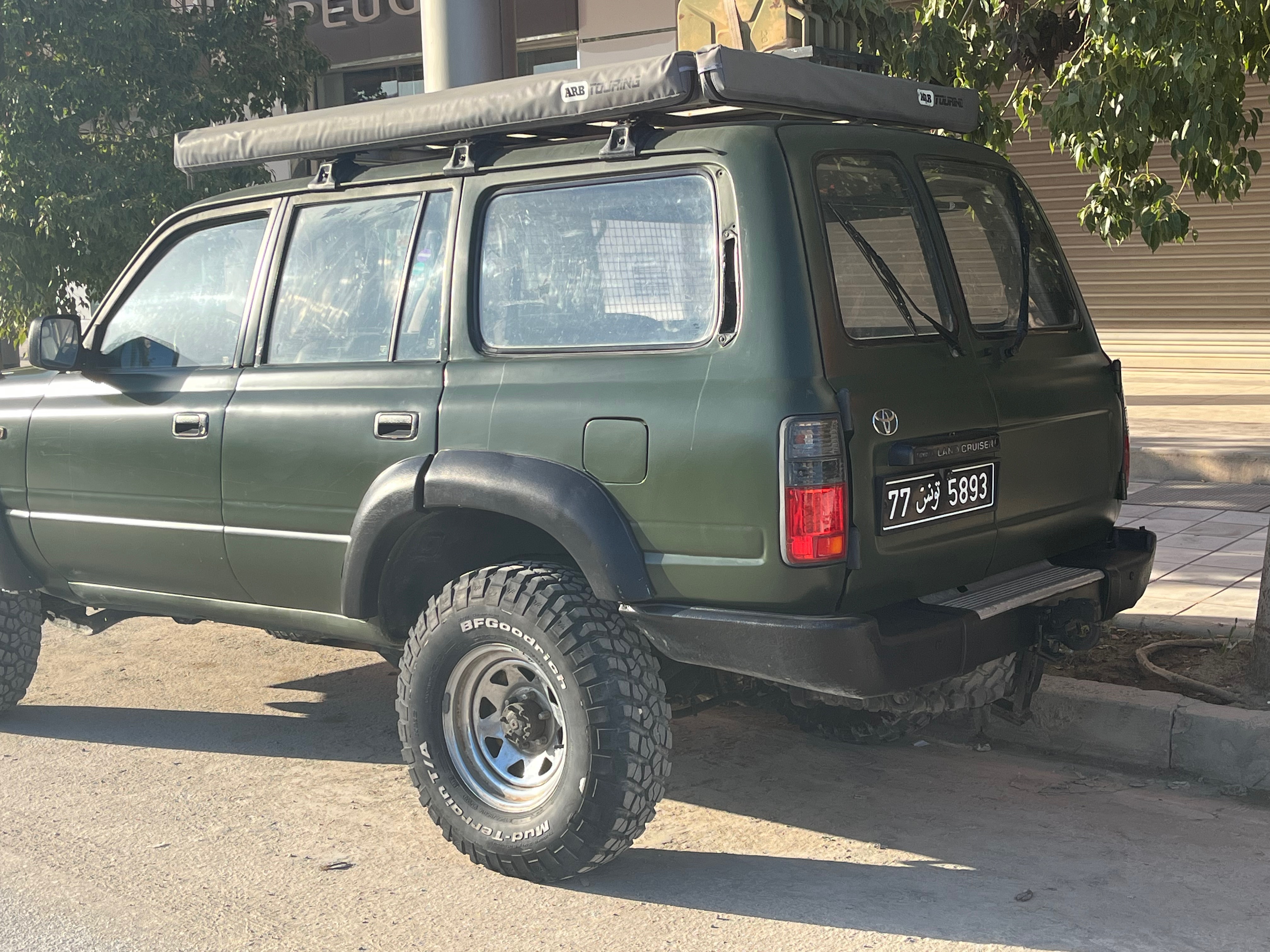 Ariana Ville&nbsp;El Menzah 5&nbsp;Toyota&nbsp;Land Cruiser&nbsp;Toyota land cruiser hzj 80 tr�s bon �tat