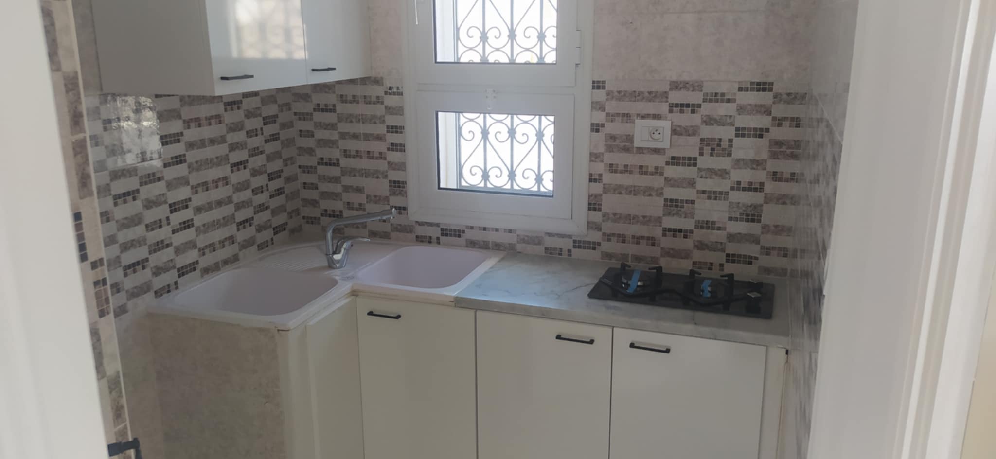 La Marsa&nbsp;Cite Bhar Lazreg&nbsp;Vente&nbsp;Duplex&nbsp;Triplex neuf haut standing