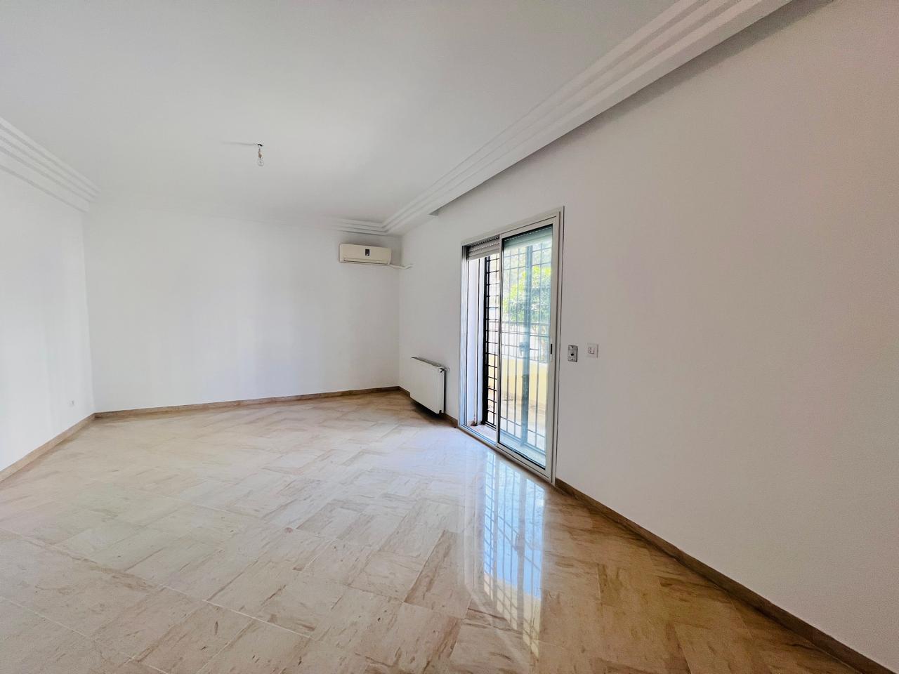 Ain Zaghouan&nbsp;Jardins de Carthage&nbsp;Location&nbsp;Appart. 3 pi�ces&nbsp;S2 ar rdc proche de la mosqu�e aux jdc