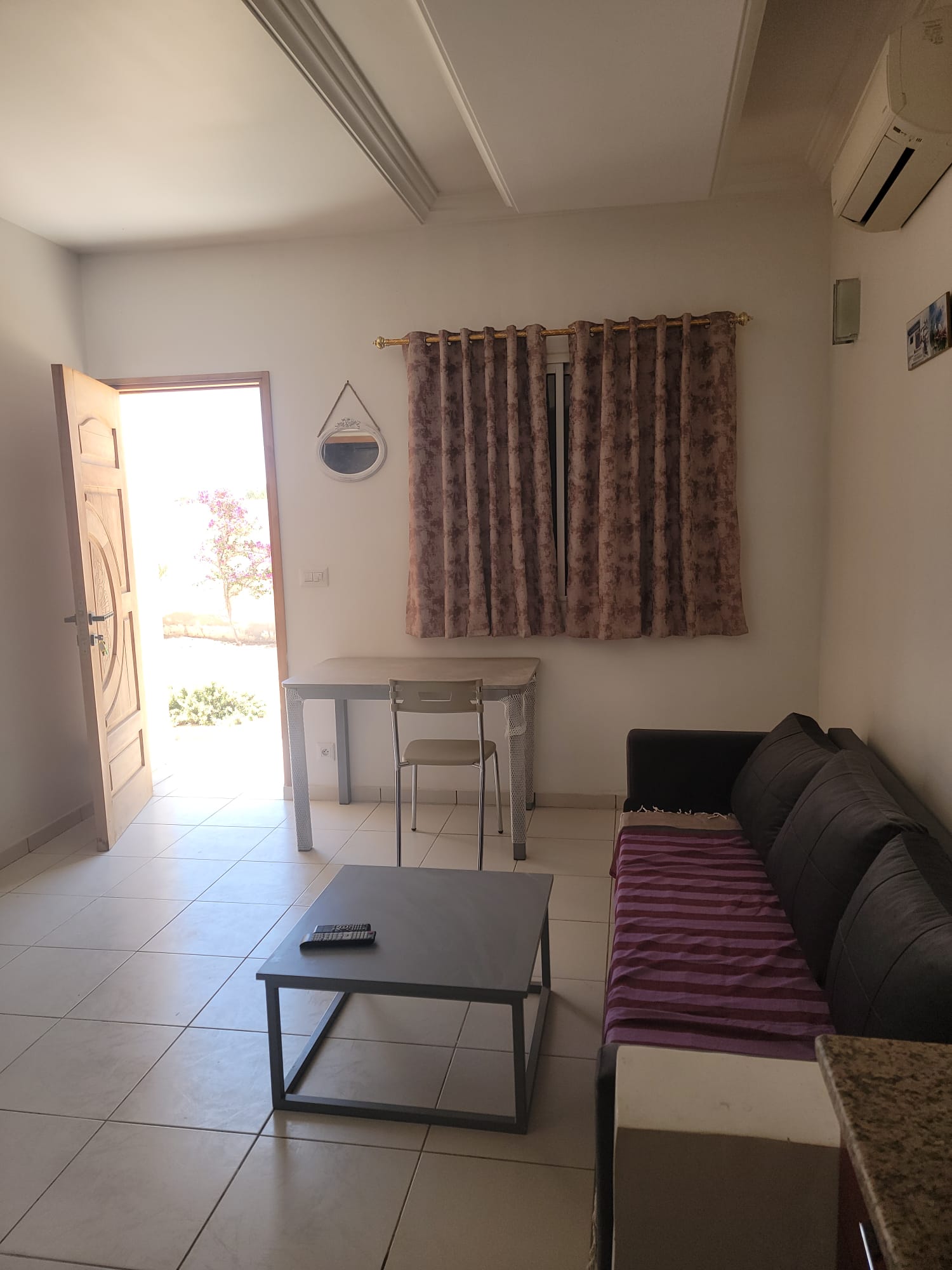 Djerba - Midoun&nbsp;Beni Maaguel&nbsp;Location&nbsp;Appart. 2 pi�ces&nbsp;Appartement 2 pi�ces climatis� cuisine sdb wc