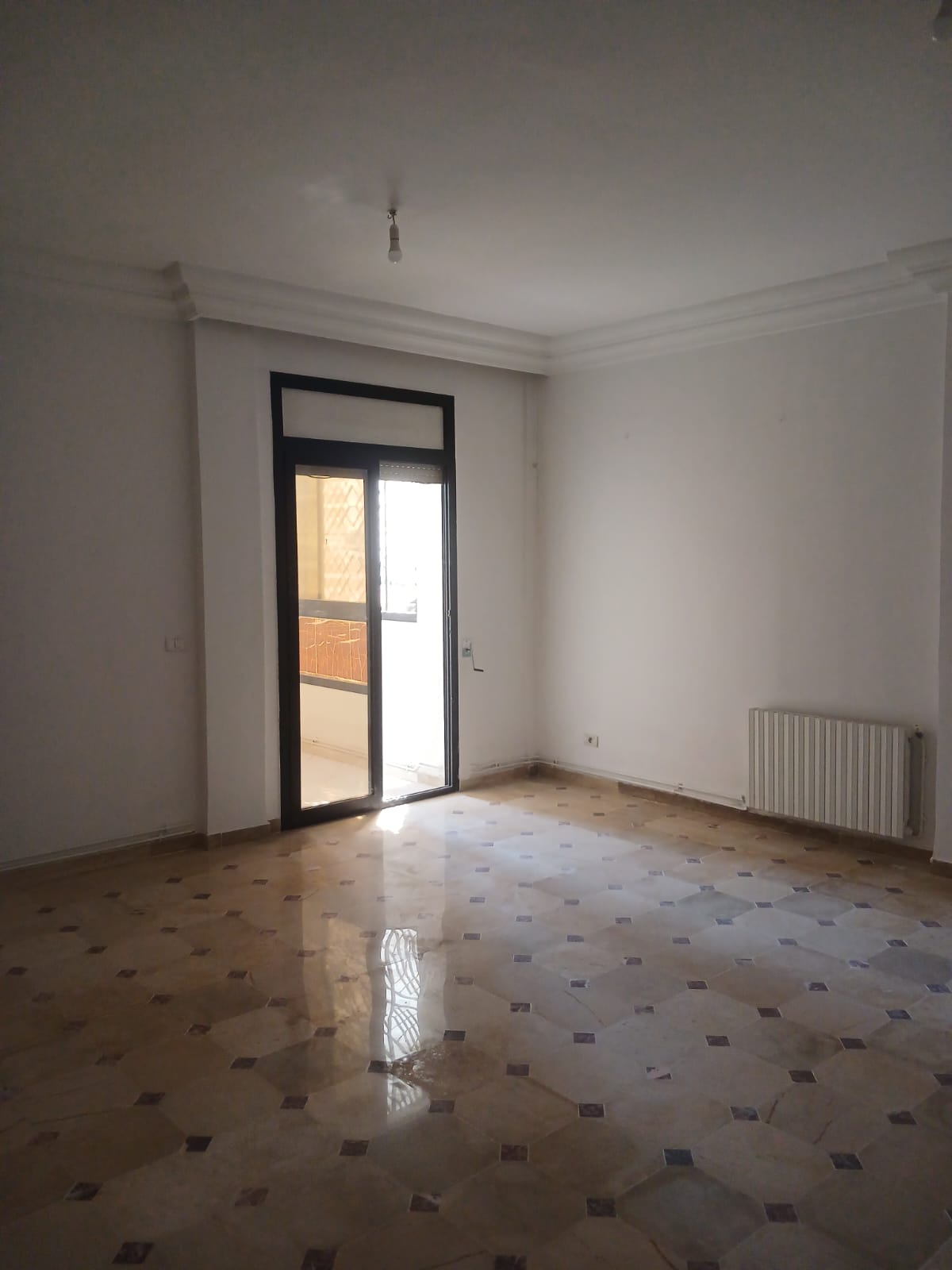 Ariana Ville&nbsp;Borj El Baccouche&nbsp;Location&nbsp;Appart. 3 pi�ces&nbsp;Appartement bien situ� � ariana proche du cun