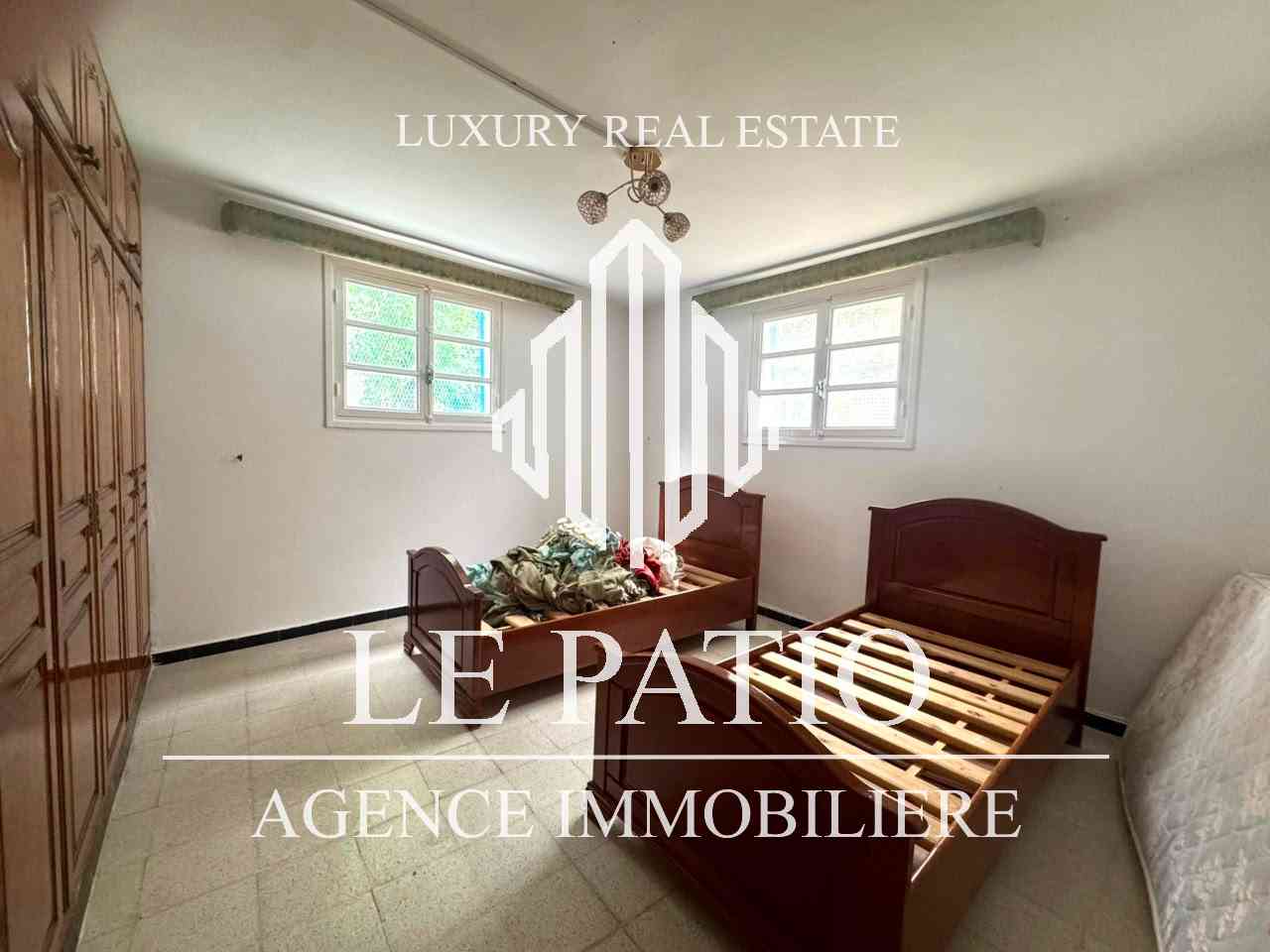 Carthage&nbsp;Amilcar&nbsp;Location&nbsp;Appart. 4 pi�ces&nbsp;Rez de jardin s3 avec chambre de service a amilcar