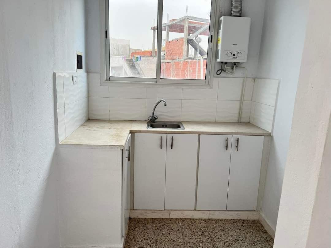 El Omrane Superieur&nbsp;Cite Ibn Khaldoun I&nbsp;Location&nbsp;Appart. 2 pi�ces&nbsp;Studio � cit� ibn khaldoun