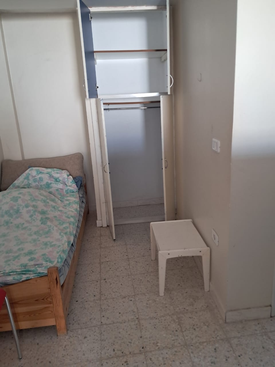 Raoued&nbsp;Ariana Essoughra&nbsp;Location&nbsp;Appart. 1 pi�ce&nbsp;Studio pour etudiantes