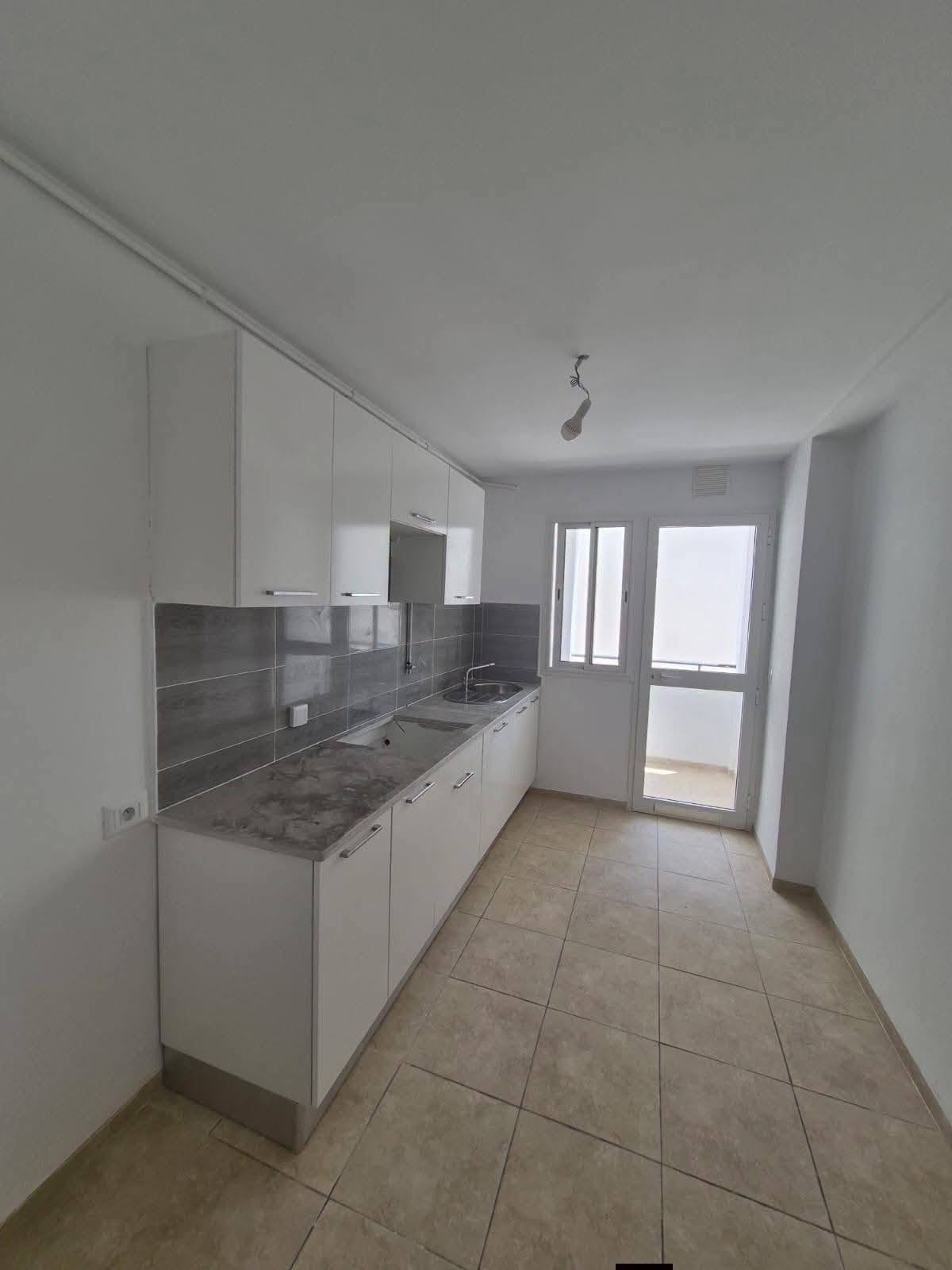 El Mourouj&nbsp;El Mourouj&nbsp;Location&nbsp;Appart. 1 pi�ce&nbsp;S1 neu � mourouj 4