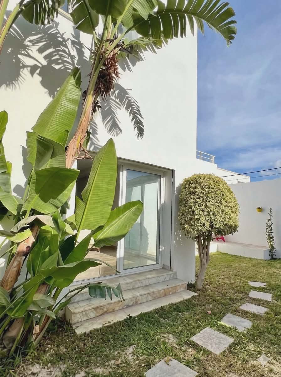 La Marsa&nbsp;Cite Bhar Lazreg&nbsp;Location&nbsp;Maisons&nbsp;Villa haut standing