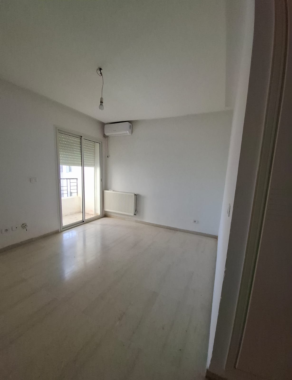 La Soukra&nbsp;Borj Louzir&nbsp;Location&nbsp;Appart. 2 pi�ces&nbsp;Un superbe studio s1 � borj louzir