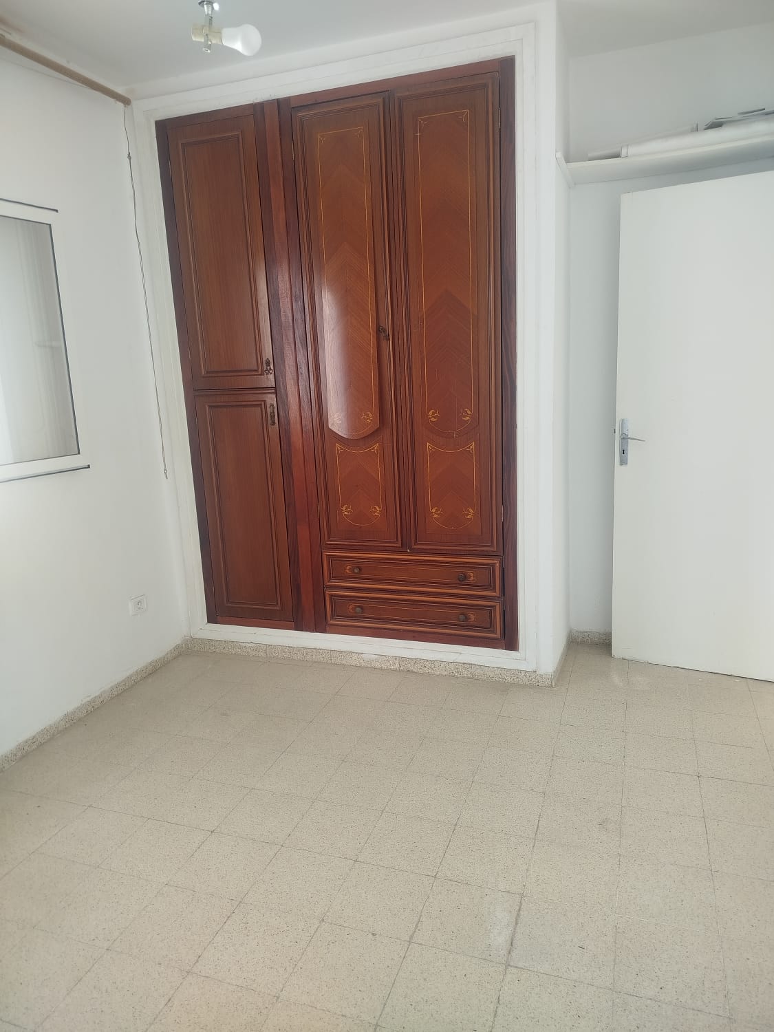Ariana Ville&nbsp;El Menzah 7&nbsp;Location&nbsp;Appart. 4 pi�ces&nbsp;Un lumineux et spacieux appartement  s3 � menzah7