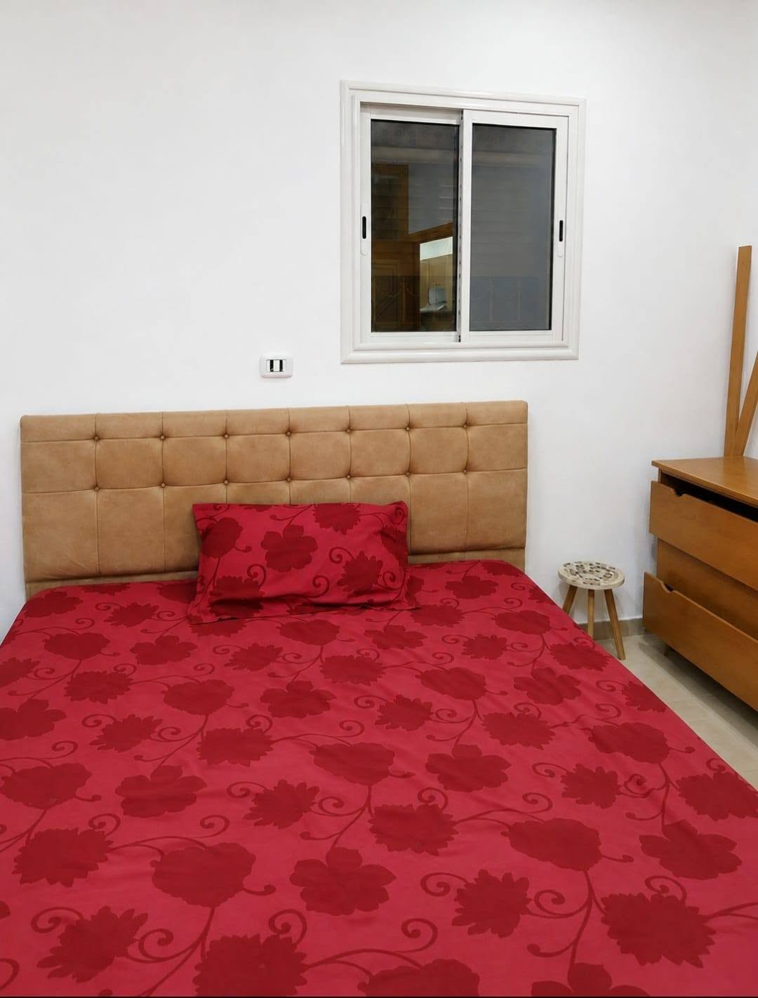 Mnihla&nbsp;Jardins d'el Menzah&nbsp;Vente&nbsp;Appart. 2 pi�ces&nbsp;Une maison ind�pendantes1 � jardin d'elmenzah2