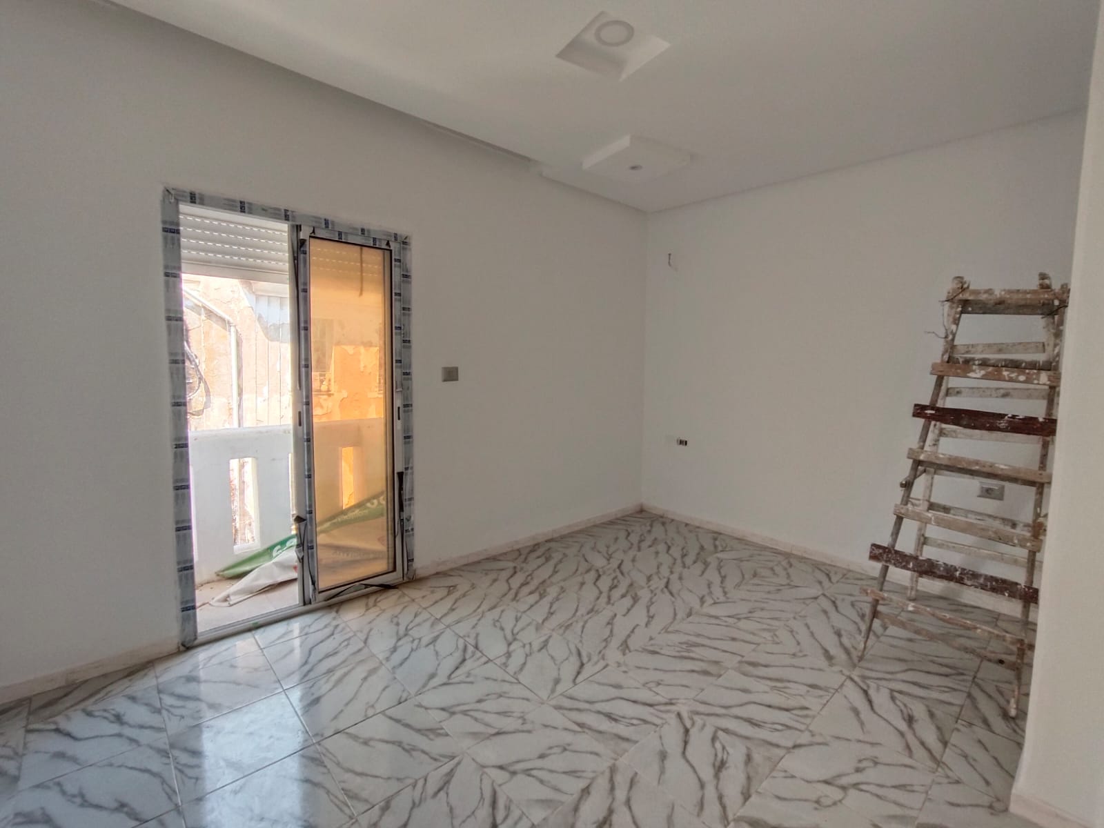 Bab Bhar&nbsp;Bab Bhar&nbsp;Vente&nbsp;Appart. 3 pi�ces&nbsp;Centre ville vnt app s3 150m2