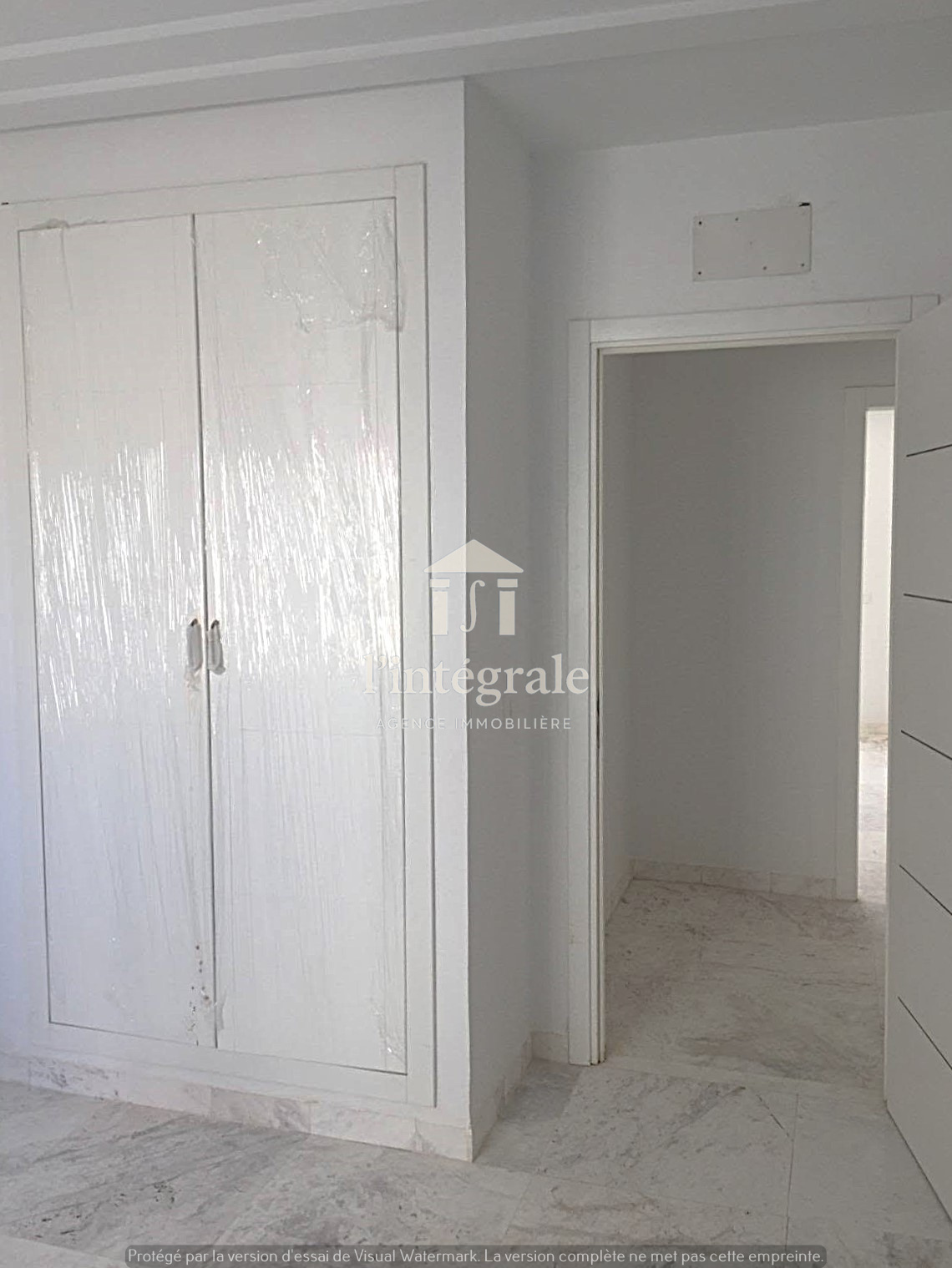 Ariana Ville&nbsp;Cite Ennasr 2&nbsp;Location&nbsp;Appart. 4 pi�ces&nbsp;S3 de haut standing avec terrasse
