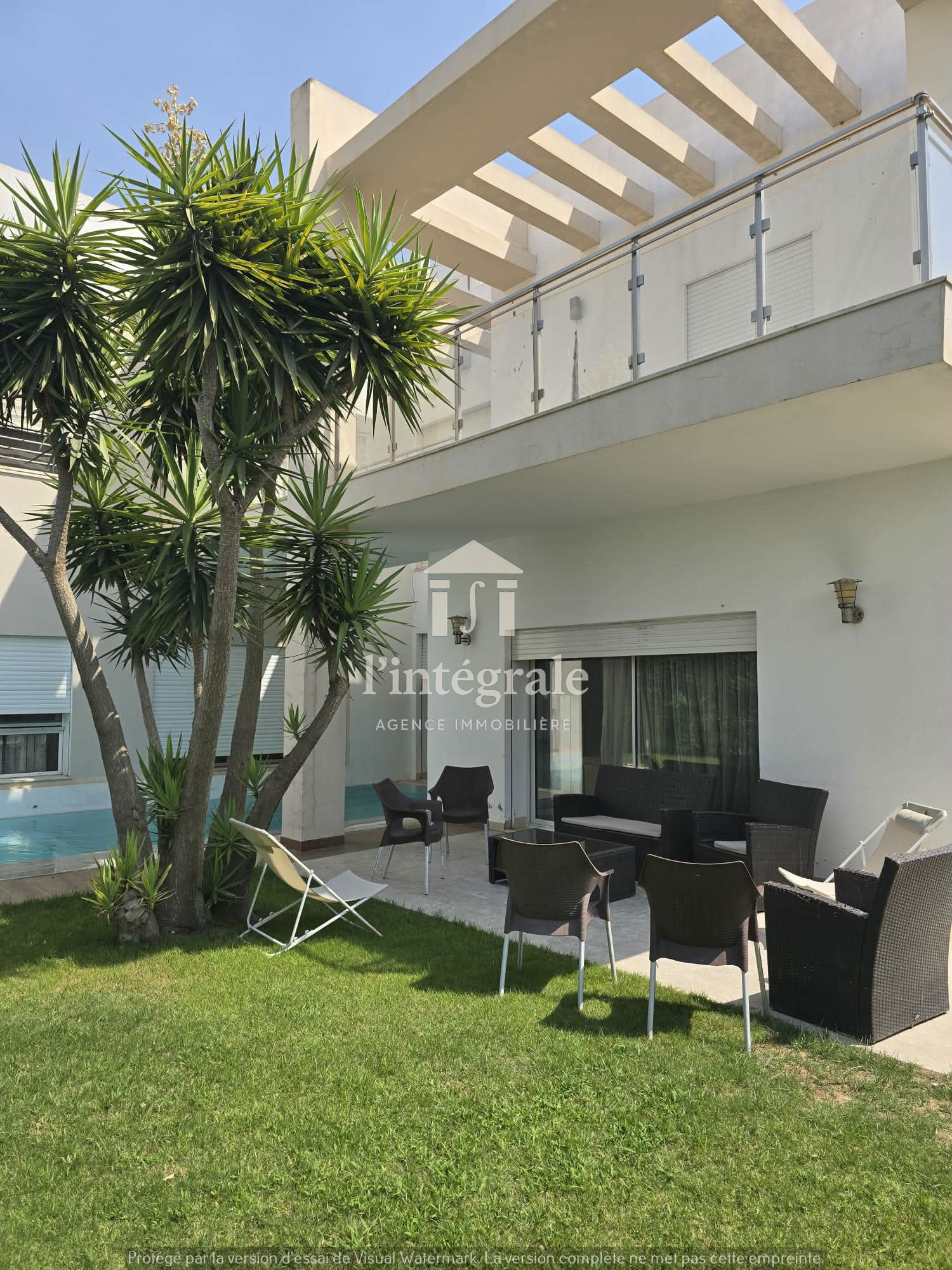 El Menzah&nbsp;El Manar 1&nbsp;Location&nbsp;Maisons&nbsp;Superbe villa meubl� avec piscine