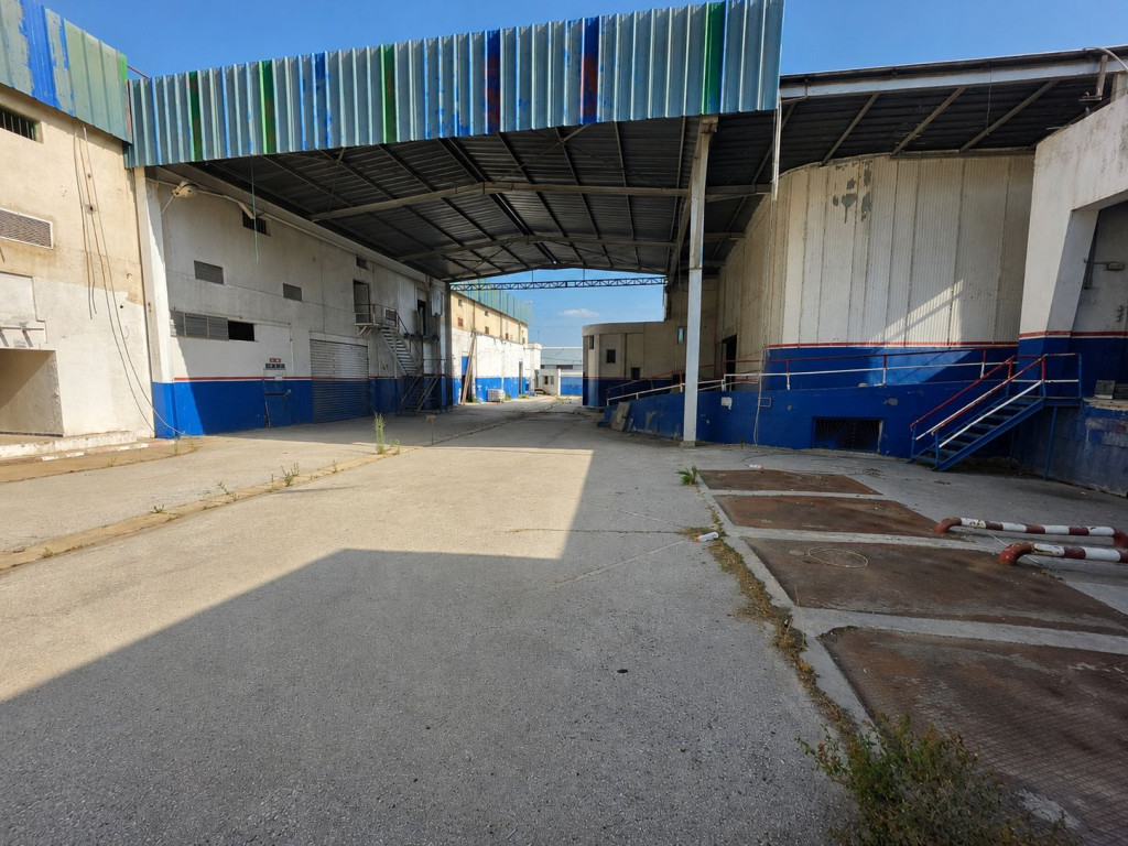 Ben Arous&nbsp;Ben Arous&nbsp;Bureaux & Commerces&nbsp;Fond de Commerce&nbsp;Usine 7 050 m � bir el kass�a