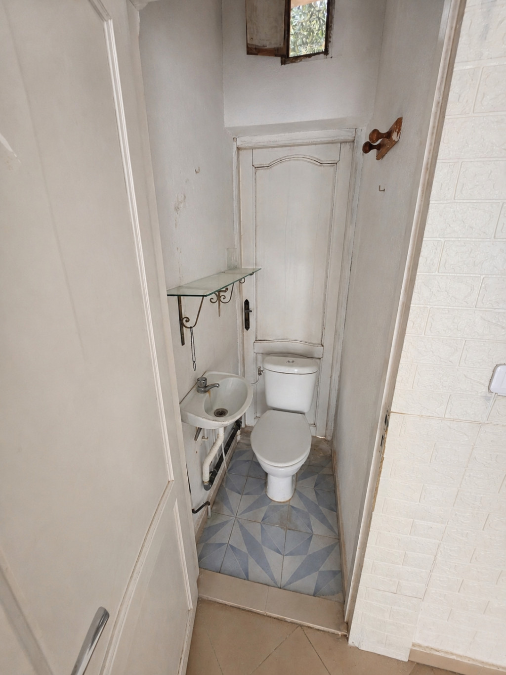 El Mourouj&nbsp;Cite El Mourouj 3 Bis&nbsp;Bureaux & Commerces&nbsp;Fond de Commerce&nbsp;Local commercial 15 m � el mourouj 5