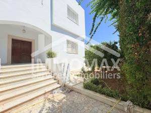 Ariana Ville&nbsp;El Menzah 7&nbsp;Location&nbsp;Maisons&nbsp;A  une villa a el menzah 7 ref202a