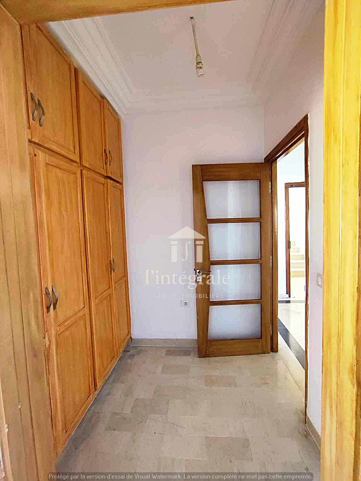 Mnihla&nbsp;Jardins d'el Menzah&nbsp;Location&nbsp;Appart. 5 pi�ces+&nbsp;Bel �tage de villa s3