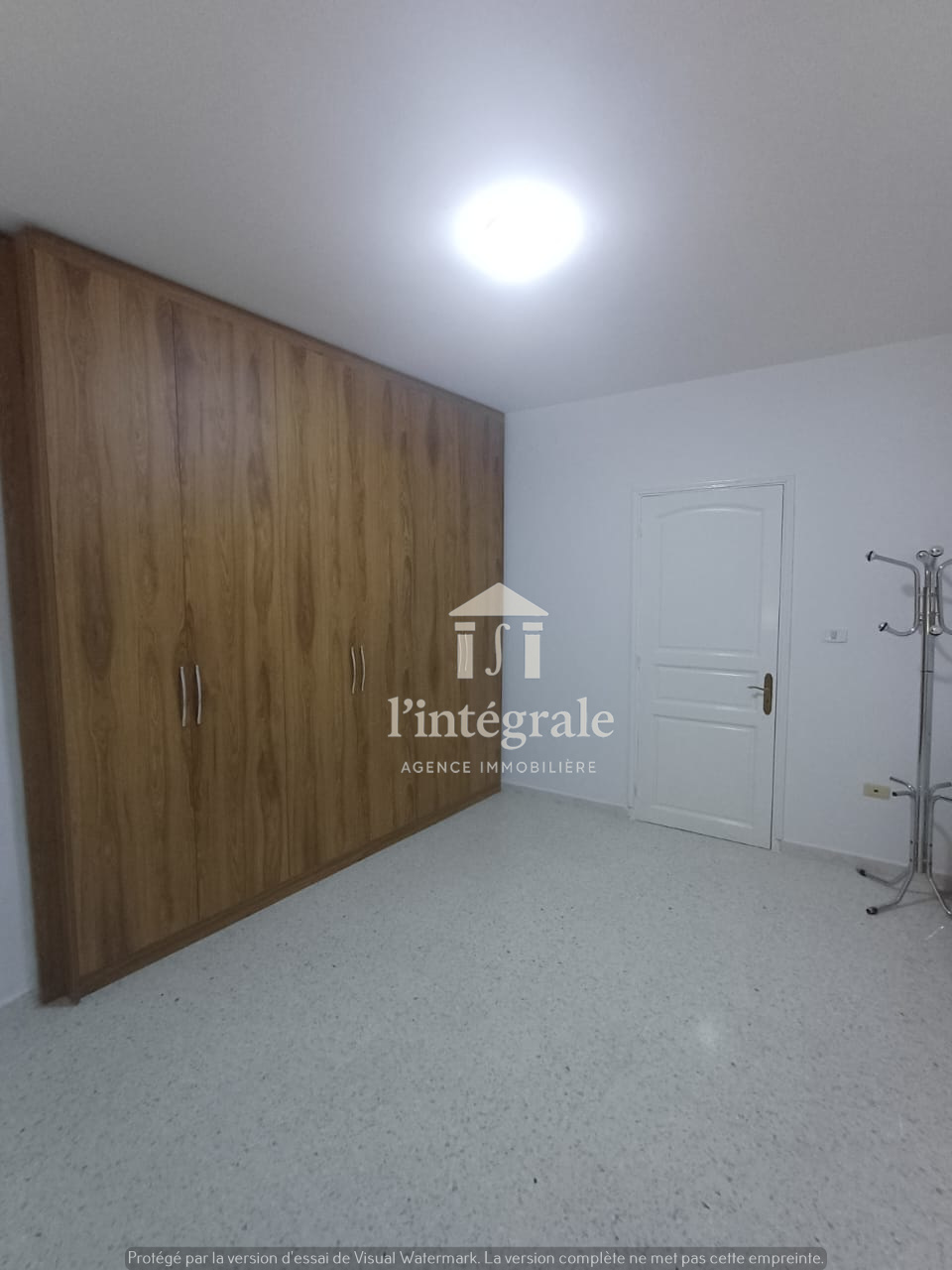 Ariana Ville&nbsp;Cite Ennasr 1&nbsp;Location&nbsp;Appart. 4 pi�ces&nbsp;S3 en �tage de villa
