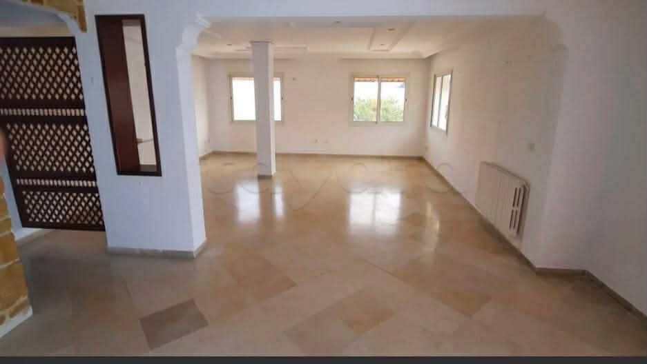 Ariana Ville&nbsp;Cite Ennasr 2&nbsp;Location&nbsp;Maisons&nbsp;Etage de villa a ennasr 2500 d