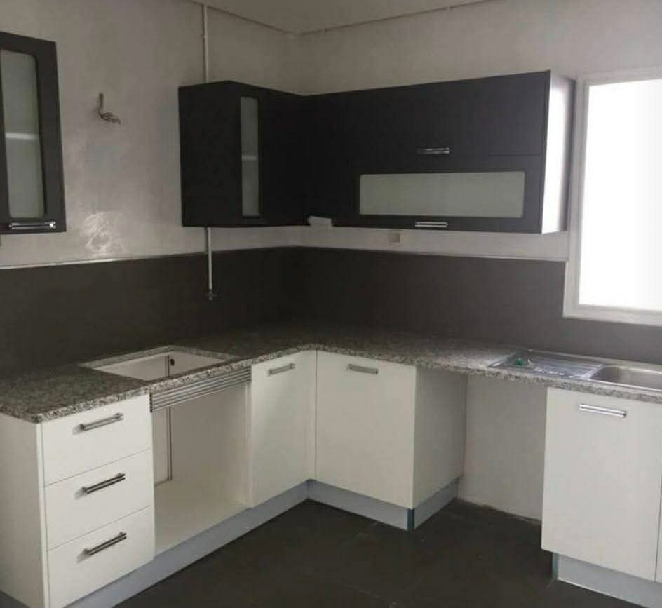 Ariana Ville&nbsp;Cite Ennasr 1&nbsp;Location&nbsp;Appart. 4 pi�ces&nbsp;S3 rdc 1800d ennasr 1