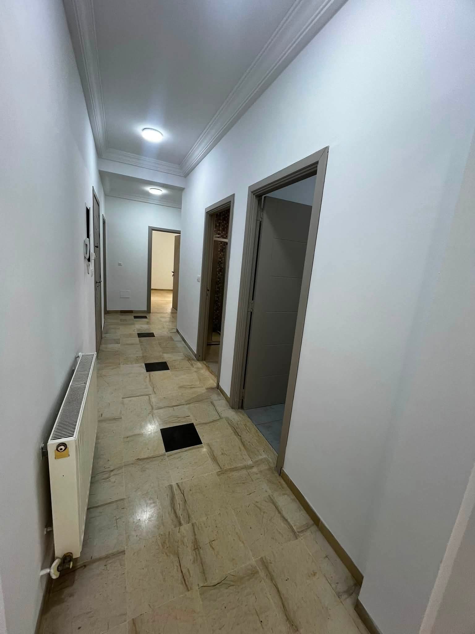 Raoued&nbsp;Cite Ennkhilet&nbsp;Location&nbsp;Appart. 4 pi�ces&nbsp;S3 ennkhilete 1050 d