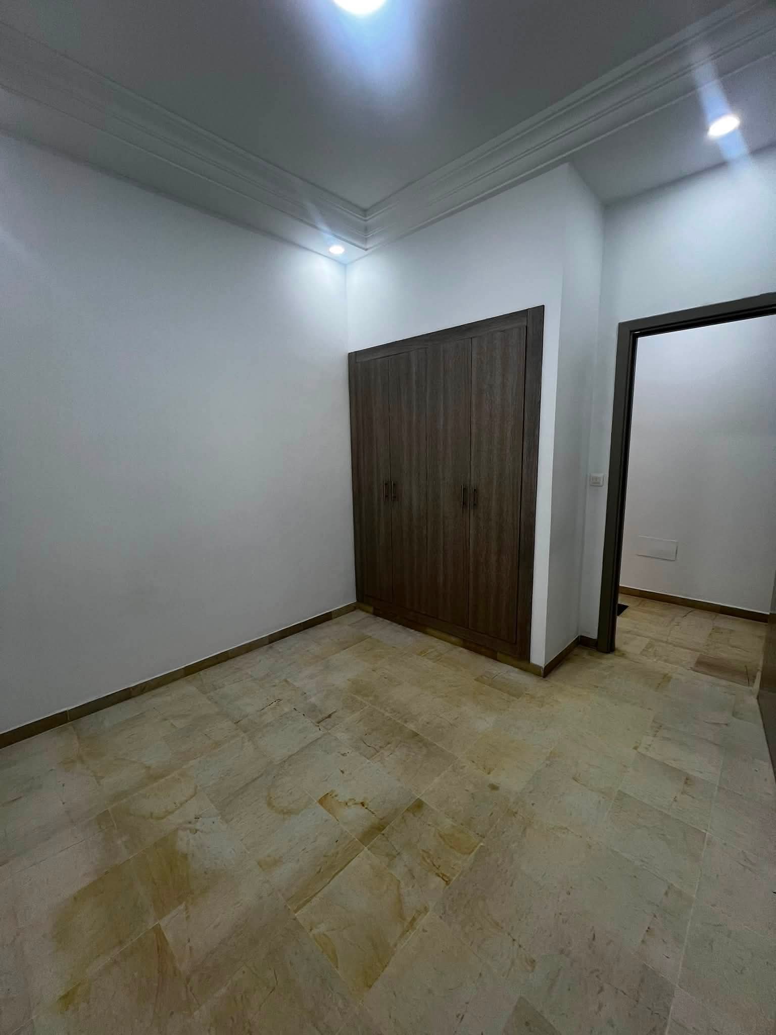 Raoued&nbsp;Cite Ennkhilet&nbsp;Location&nbsp;Appart. 3 pi�ces&nbsp;S2 ennkhilete 950 d