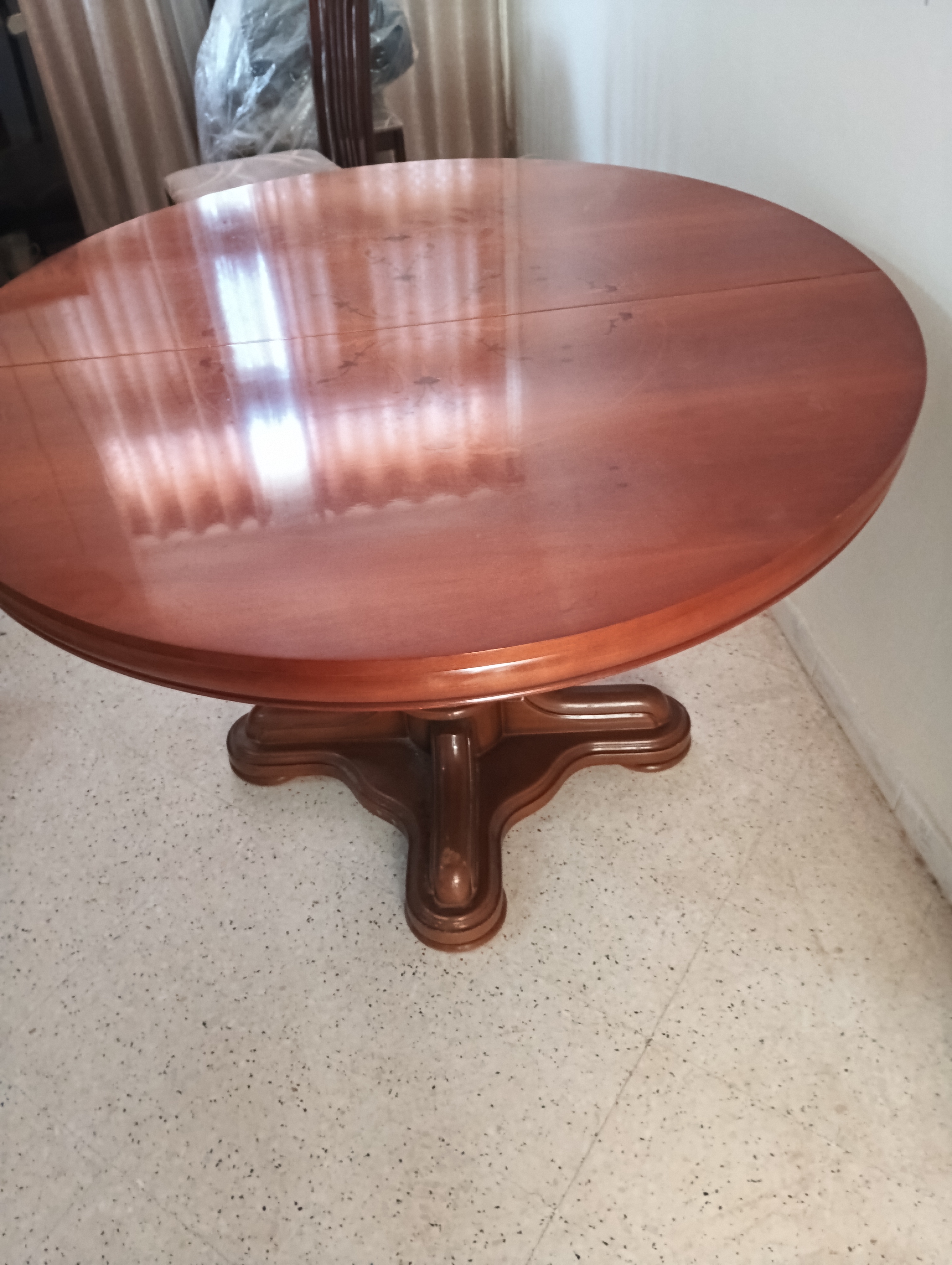 Mannouba&nbsp;Denden&nbsp;Meubles de cuisine et salle de bain&nbsp;Tables - Coins Repas&nbsp;Table salle � manger en tr�s bon �tat