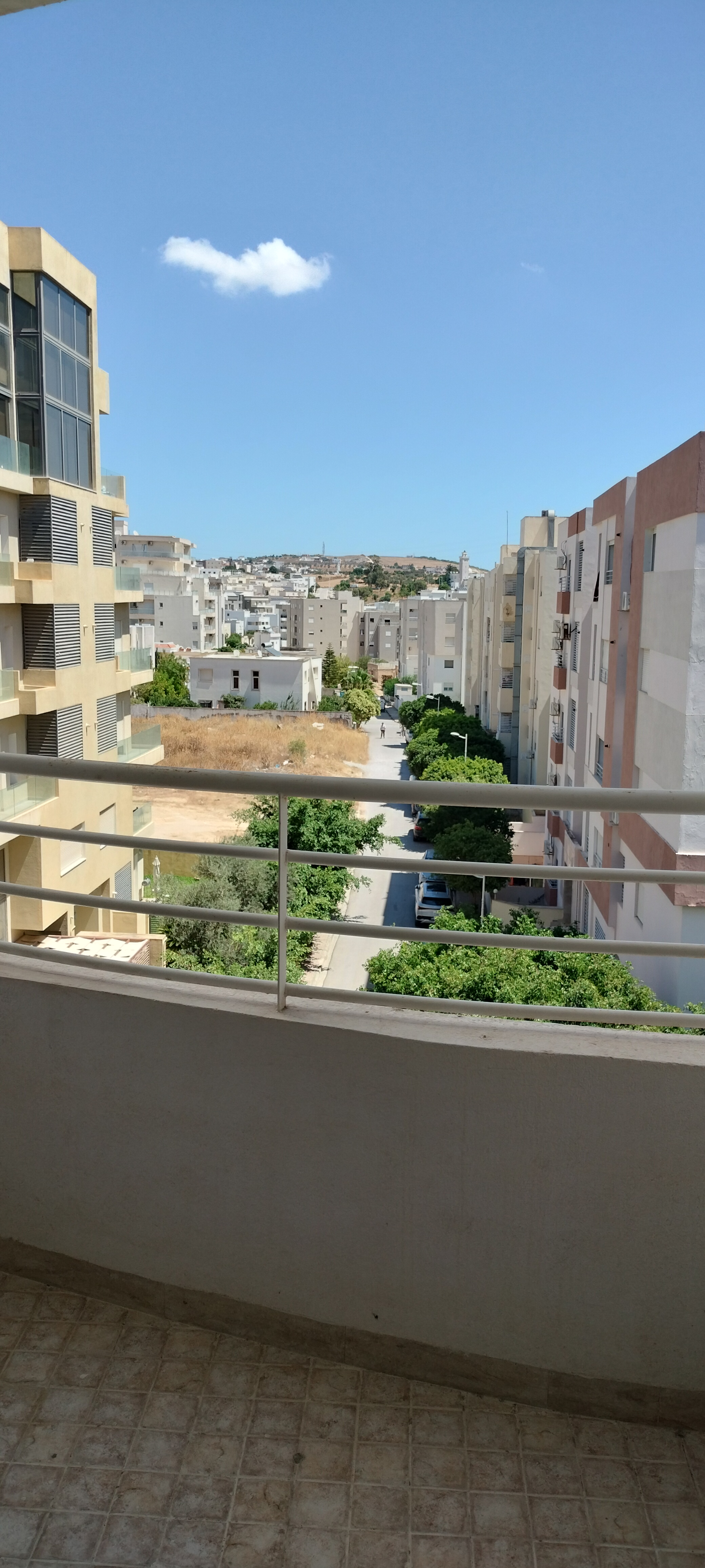 Mnihla&nbsp;Jardins d'el Menzah&nbsp;Vente&nbsp;Appart. 4 pi�ces&nbsp;Beau appart s3 avec parking