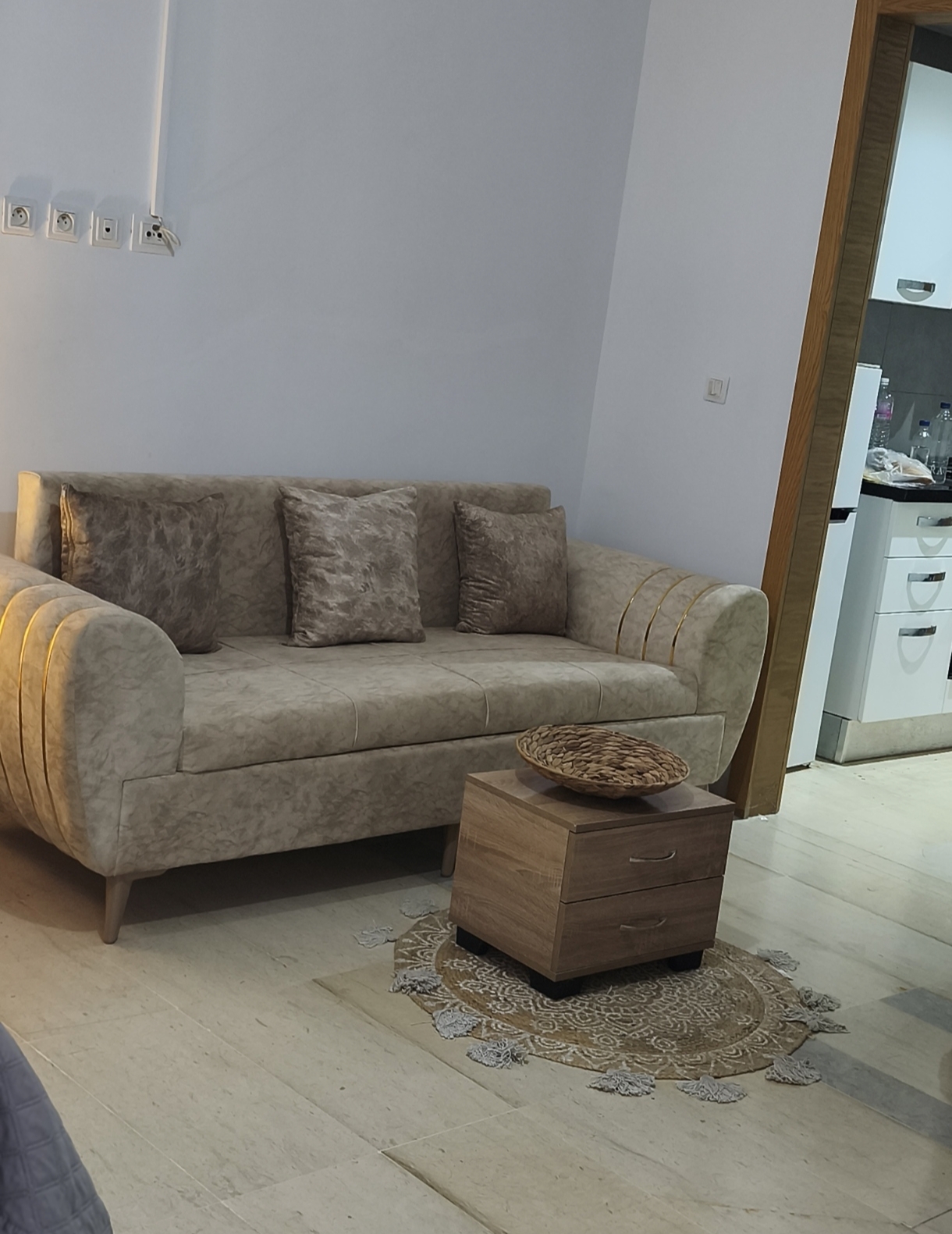 La Marsa&nbsp;Cite Bhar Lazreg&nbsp;Location&nbsp;Appart. 1 pi�ce&nbsp;Bel appartement haut standing meubl�