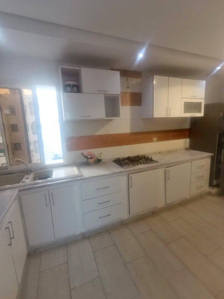 El Menzah&nbsp;El Manar 2&nbsp;Location&nbsp;Appart. 3 pi�ces&nbsp;�tage de villa semi meubl�
