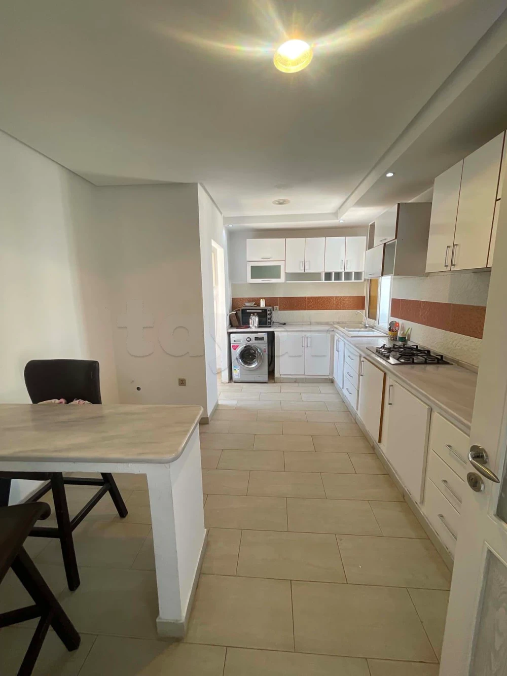 El Menzah&nbsp;El Manar 2&nbsp;Location&nbsp;Appart. 3 pi�ces&nbsp;Joli �tage de villa meubl� s3