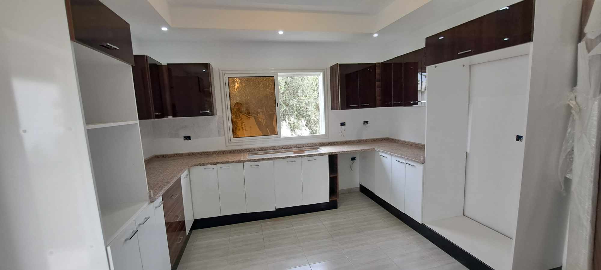 Hammamet&nbsp;Hammamet&nbsp;Vente&nbsp;Maisons&nbsp;Une belle villa  avec  piscine et grand jardin