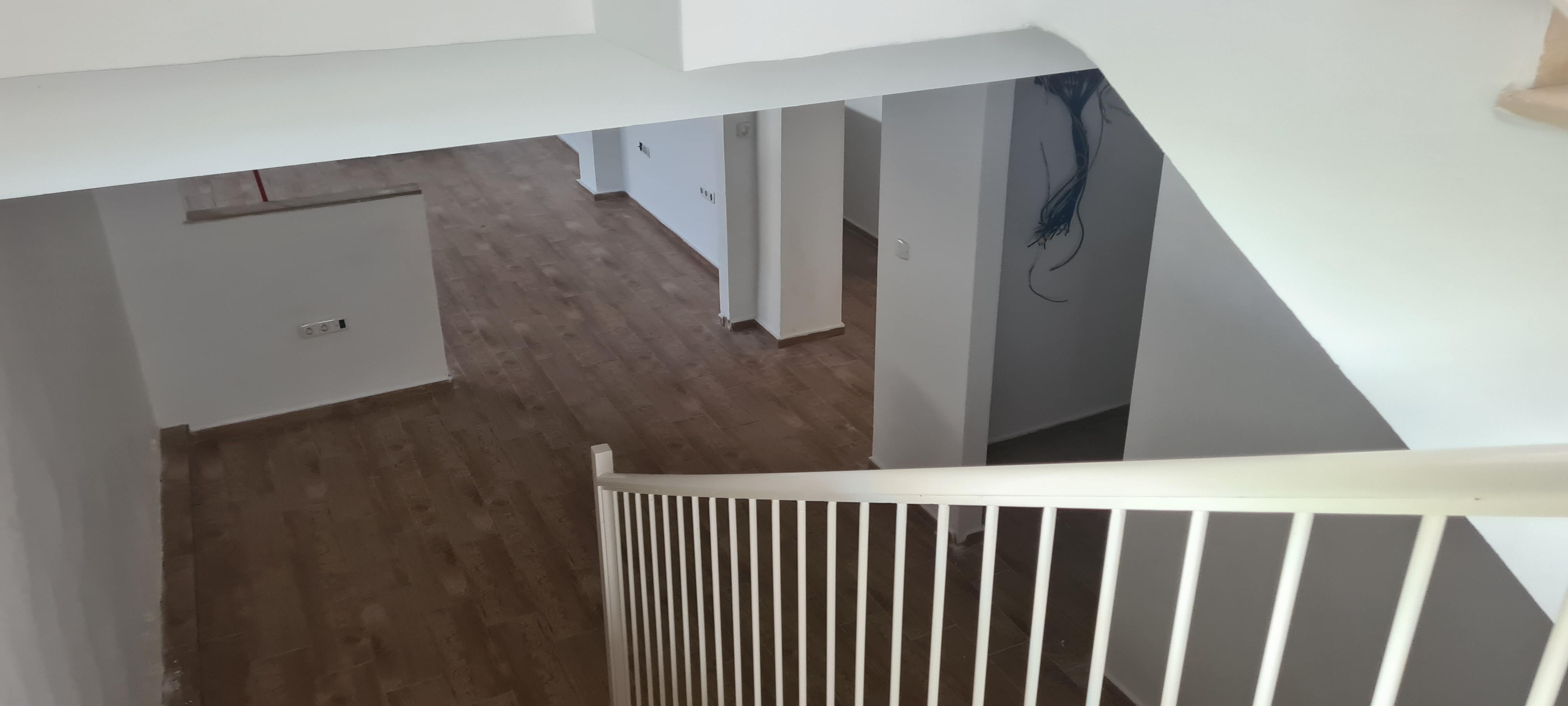 Raoued&nbsp;Complexe Technologique&nbsp;Location&nbsp;Autre&nbsp;Local professionnel pr�s p�le techno el ghazala