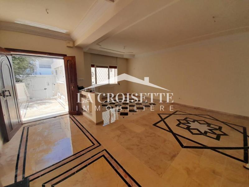 La Marsa&nbsp;Gammart&nbsp;Location&nbsp;Maisons&nbsp;Triplex s5 � gammarth