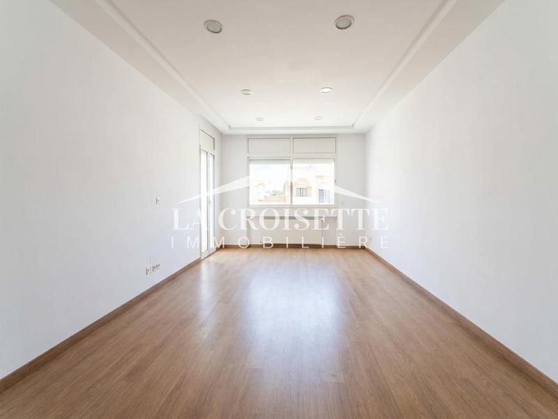 La Marsa&nbsp;Berge Du Lac&nbsp;Location&nbsp;Appart. 4 pi�ces&nbsp;Appartement s4 aux berges du lac2 mal2342