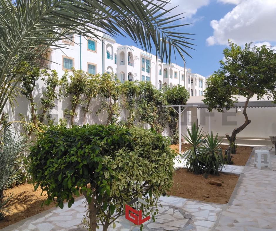 El Menzah&nbsp;El Manar 2&nbsp;Location&nbsp;Maisons&nbsp;Villa spacieuse avec piscine � manar 2