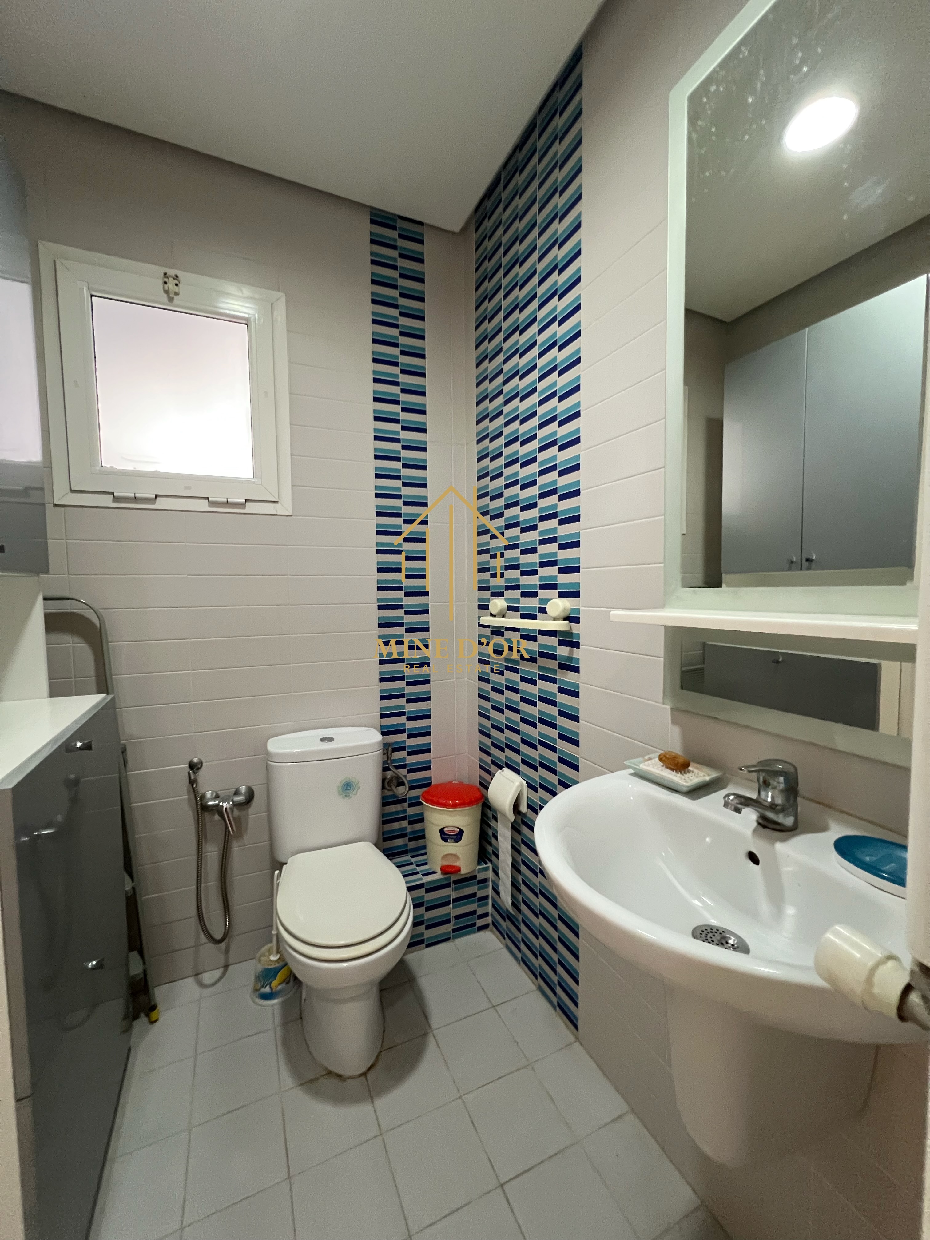 Cite El Khadra&nbsp;Zone urbaine nord&nbsp;Location&nbsp;Appart. 4 pi�ces&nbsp;Al appart s3 meubl� ou vide au centre urbain nord