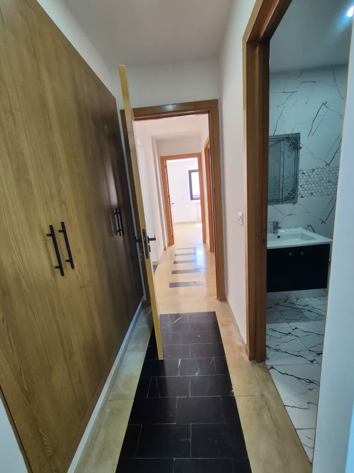 La Marsa&nbsp;El Aouina&nbsp;Vente&nbsp;Appart. 3 pi�ces&nbsp;Appartement   splus 2 � cit� el wahat