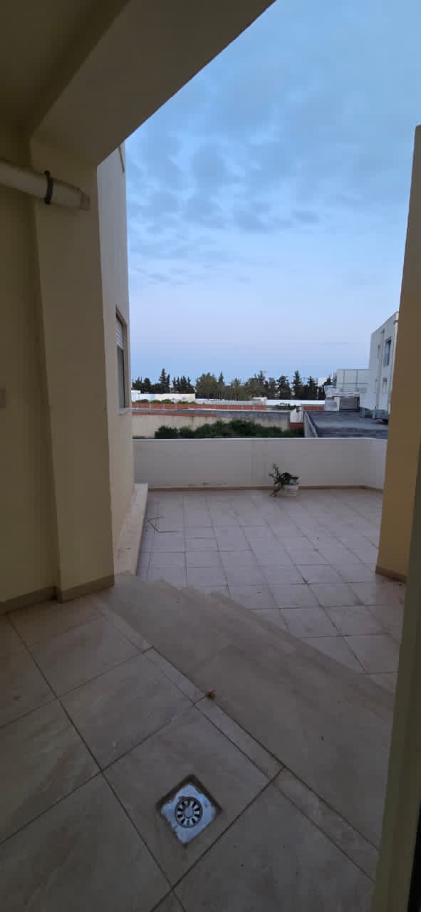 La Soukra&nbsp;La Soukra&nbsp;Location&nbsp;Appart. 2 pi�ces&nbsp;Apprt s1 � la soukra pr�s lc waikiki