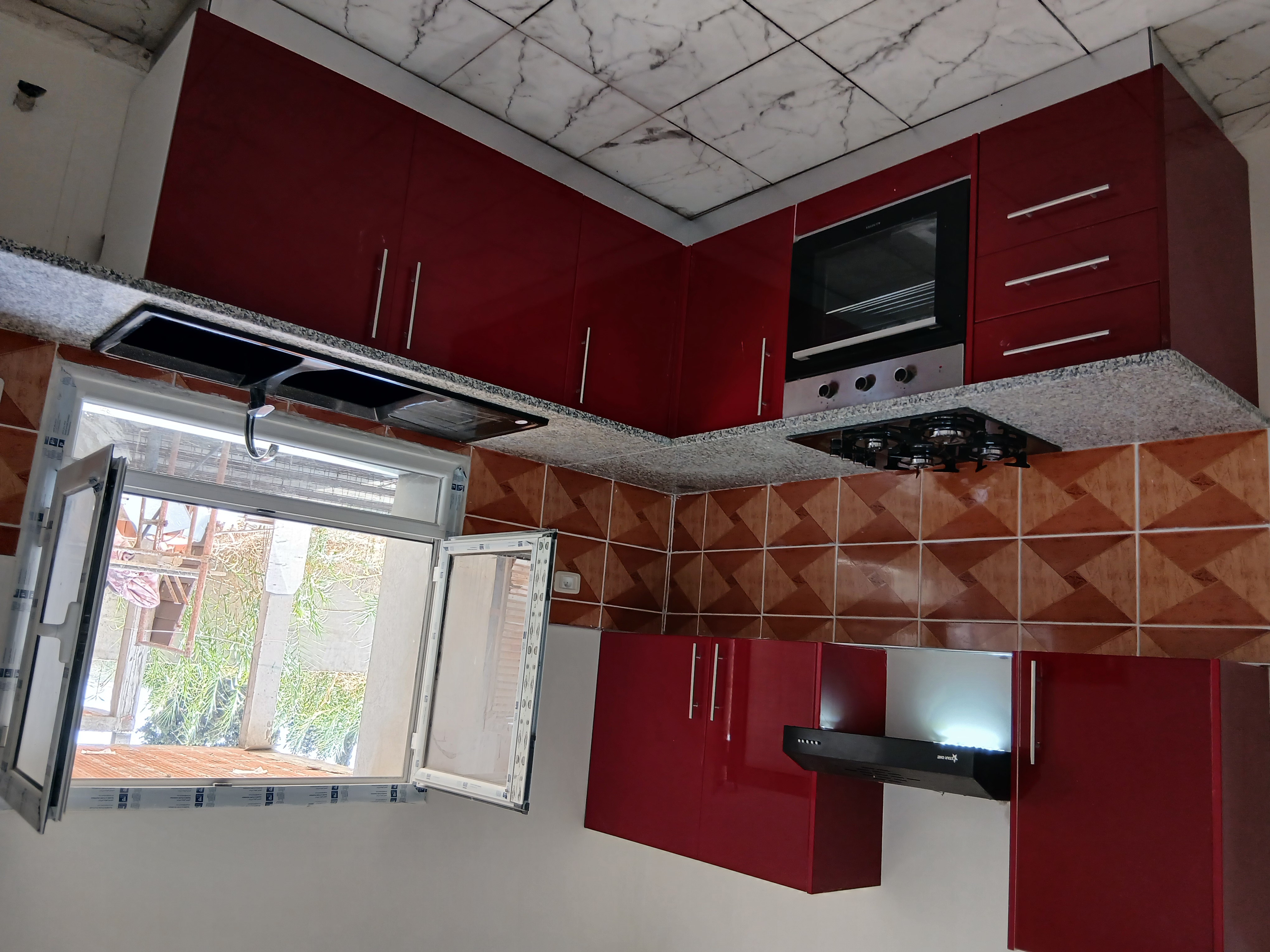 Akouda&nbsp;Chatt Meriem&nbsp;Vente&nbsp;Appart. 4 pi�ces&nbsp;Av chatt mariem immeuble neuf r2 500m2  3 apparts