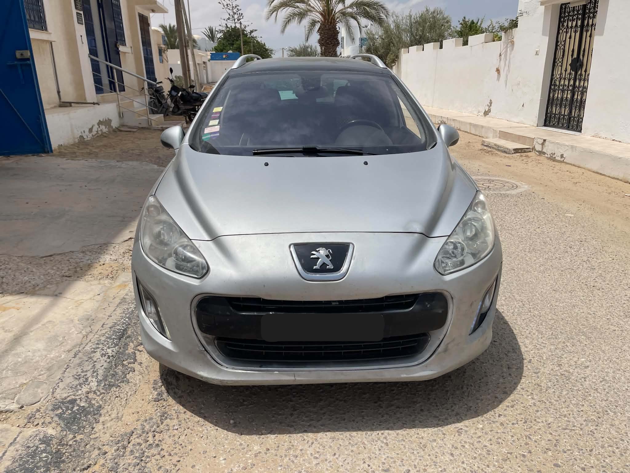 Djerba - Houmet Essouk&nbsp;Djerba &nbsp;Peugeot&nbsp;308&nbsp;Peugeot 308sw propre bien entretenue tr�s bon �tat