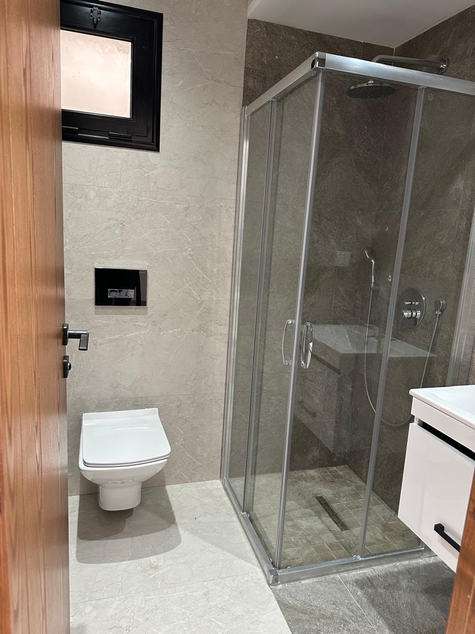 La Soukra&nbsp;Chotrana 1&nbsp;Vente&nbsp;Appart. 5 pi�ces+&nbsp;Appartement s3 la soukra chotrana 1