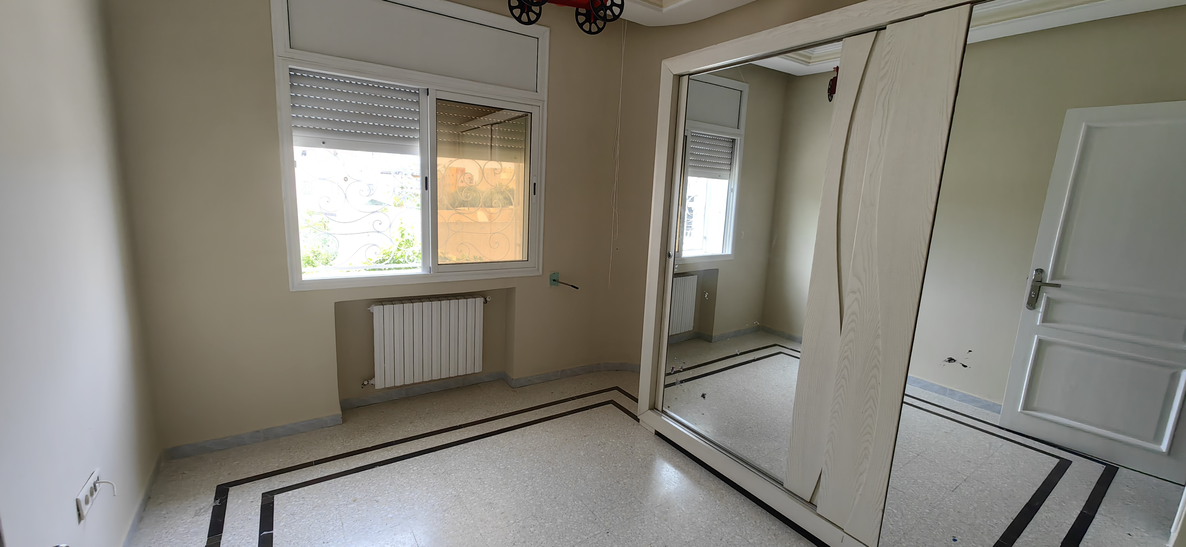 Raoued&nbsp;Cite El Ghazala 1&nbsp;Location&nbsp;Appart. 3 pi�ces&nbsp;Appartement meubl�