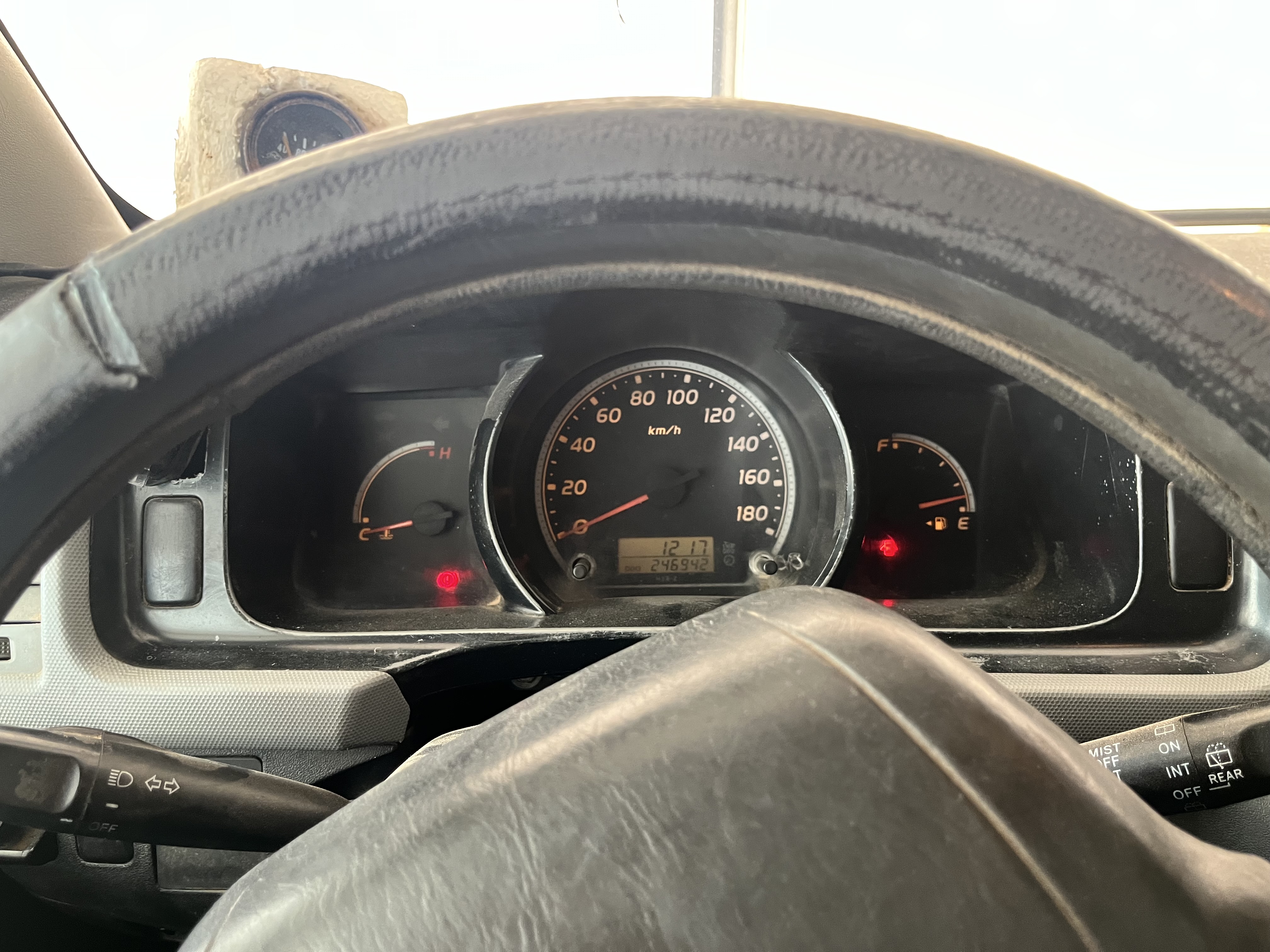 Beni Hassen&nbsp;Beni Hassen&nbsp;Toyota&nbsp;Hi.Ace&nbsp;Toyota hiace diesel 9 places moteur l5 3l